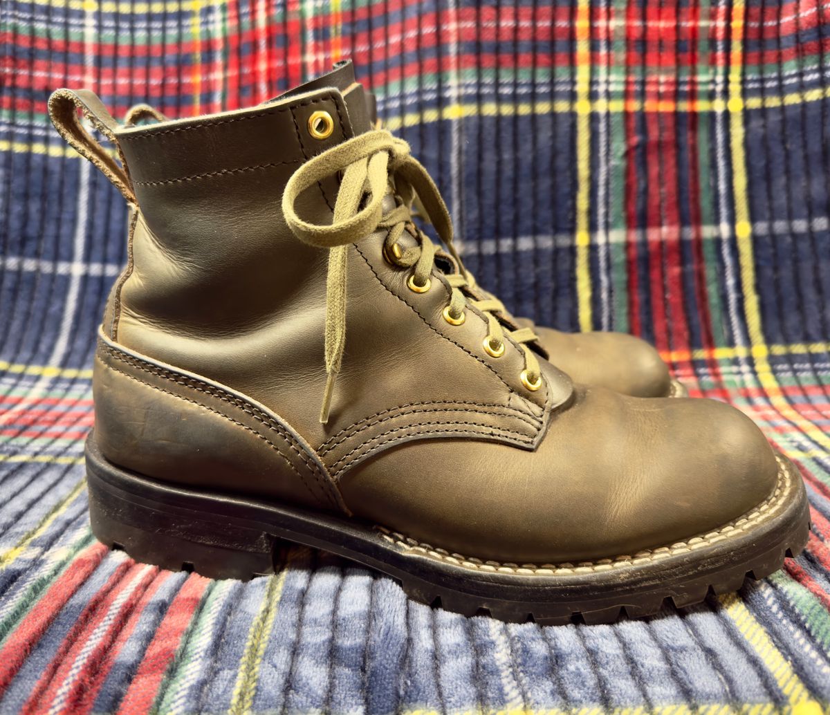 Photo by Stuville77 on December 6, 2025 of the Nicks Urban Drifter in Wickett & Craig Slate Double Stuffed.