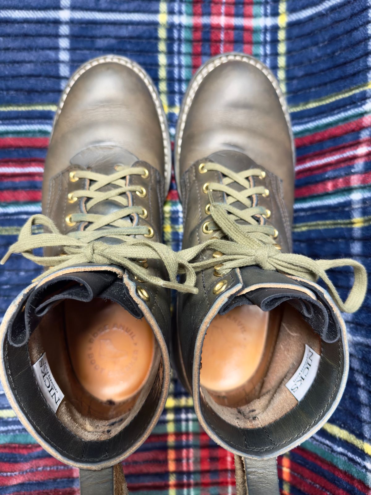 Photo by Stuville77 on December 6, 2025 of the Nicks Urban Drifter in Wickett & Craig Slate Double Stuffed.