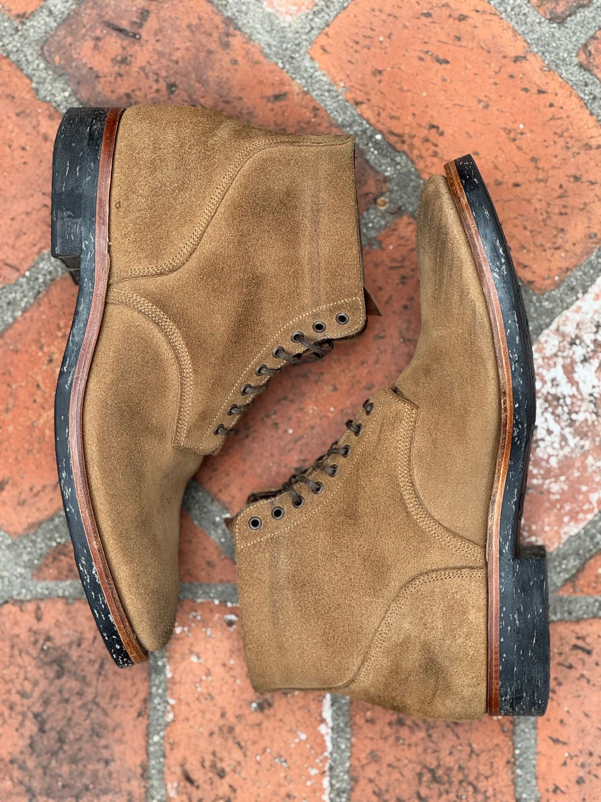 Photo by SierraLizard on November 1, 2025 of the Viberg N1 Boot-Marine Field Shoe in Horween Marine Field Roughout.