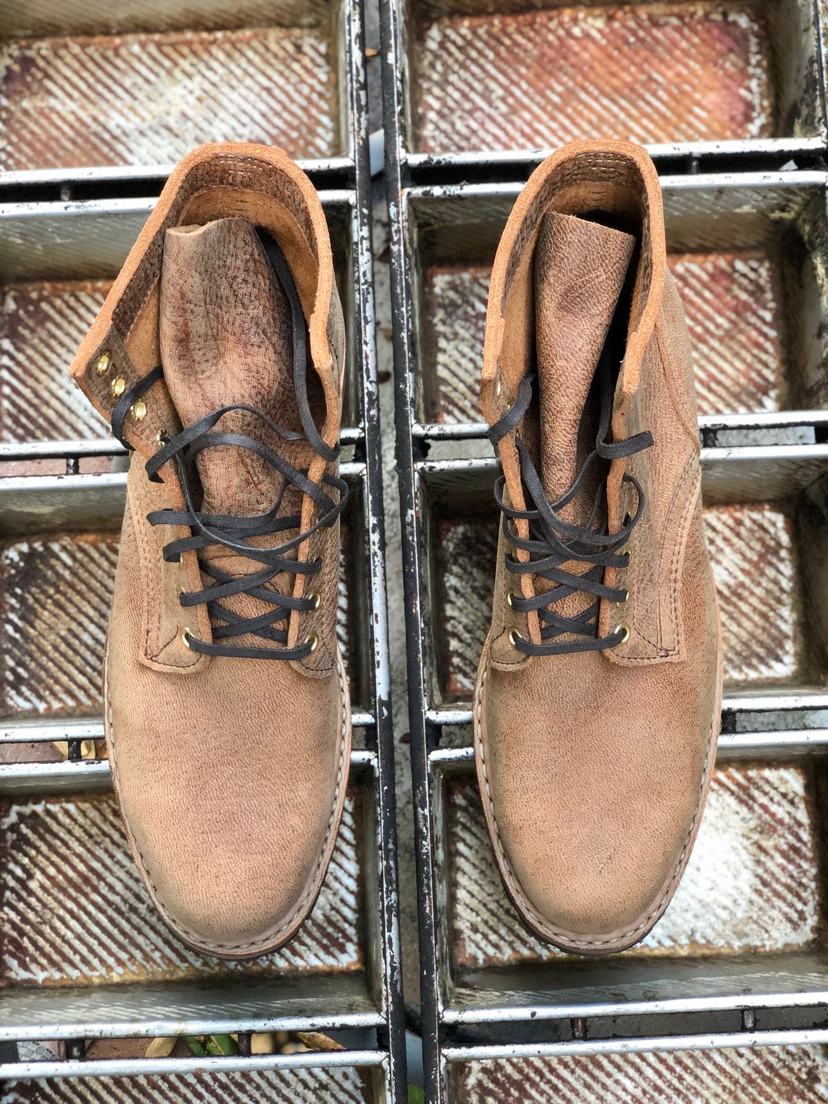 Photo by SierraLizard on October 1, 2023 of the White's MP-Sherman Plain Toe in New Rosewood Waxed Elk Unicorn.