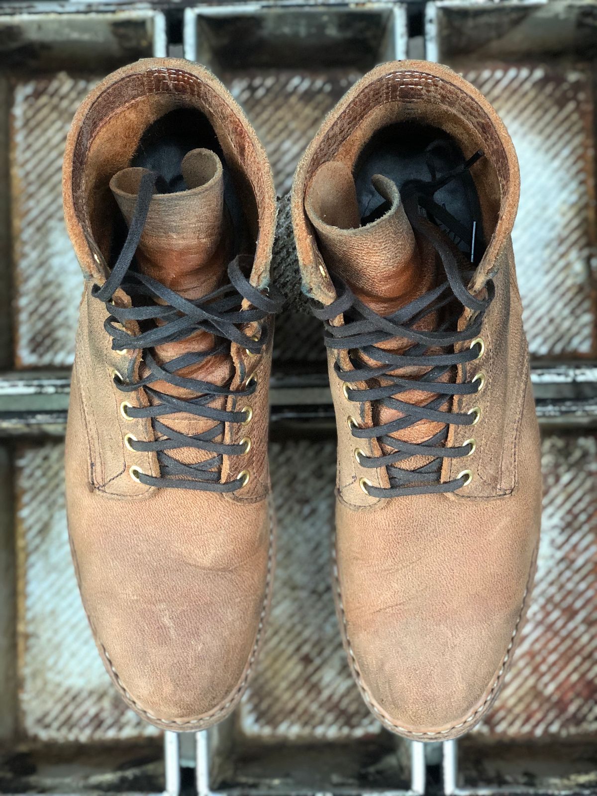 Photo by SierraLizard on November 3, 2023 of the White's MP-Sherman Plain Toe in New Rosewood Waxed Elk Unicorn.