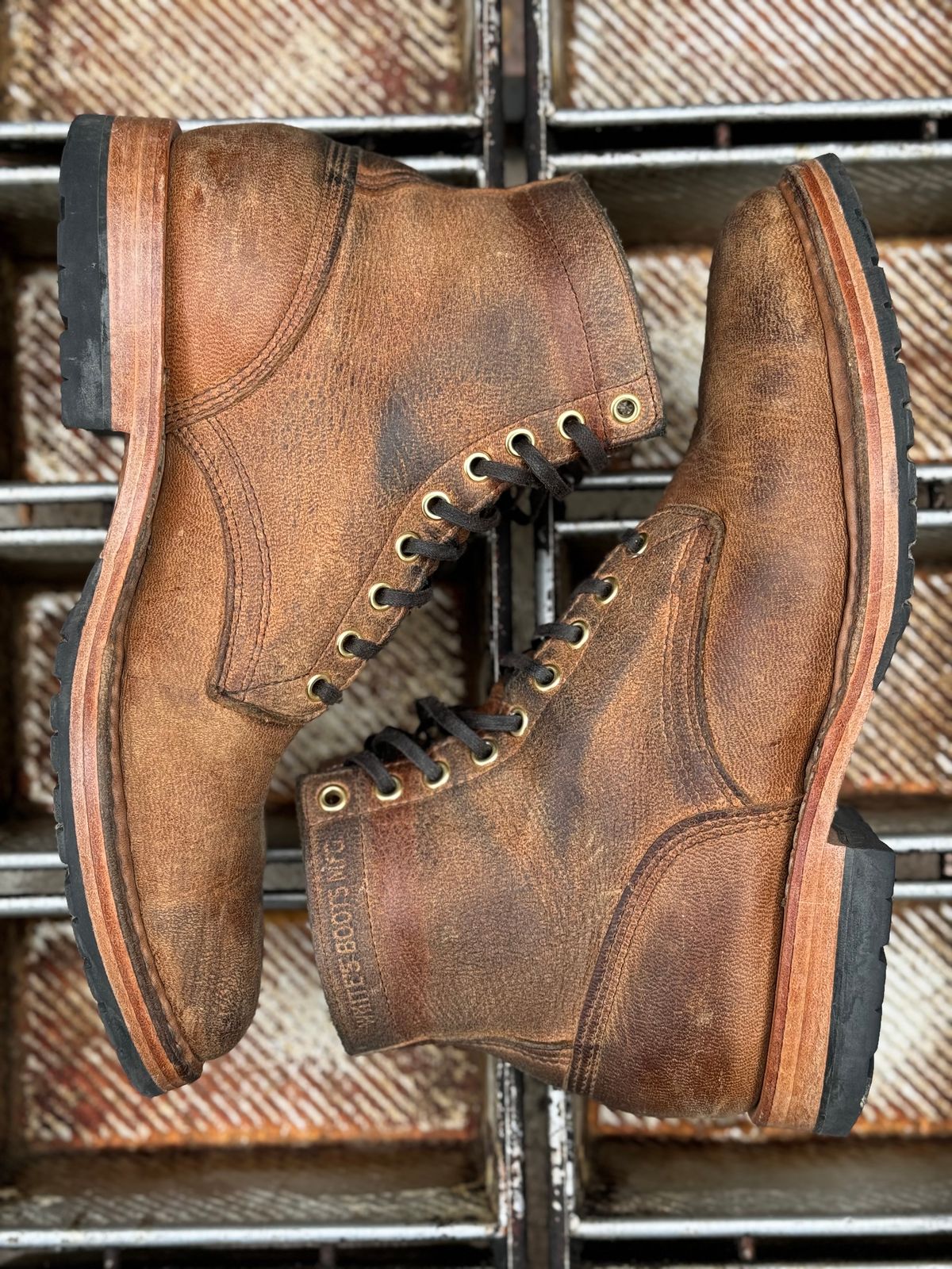 Photo by SierraLizard on January 2, 2024 of the White's MP-Sherman Plain Toe in New Rosewood Waxed Elk Unicorn.