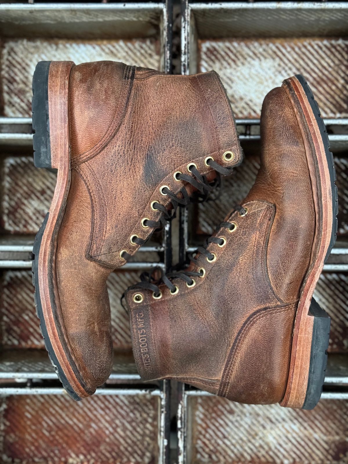 Photo by SierraLizard on February 2, 2024 of the White's MP-Sherman Plain Toe in New Rosewood Waxed Elk Unicorn.