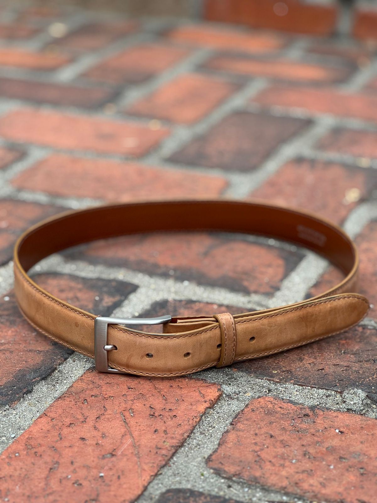 Photo by SierraLizard on November 1, 2025 of the Guarded Goods Guardian Belt in Maryam Natural Horsebutt.