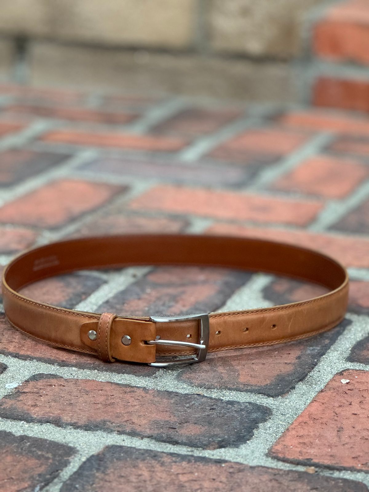 Photo by SierraLizard on November 30, 2025 of the Guarded Goods Guardian Belt in Maryam Natural Horsebutt.