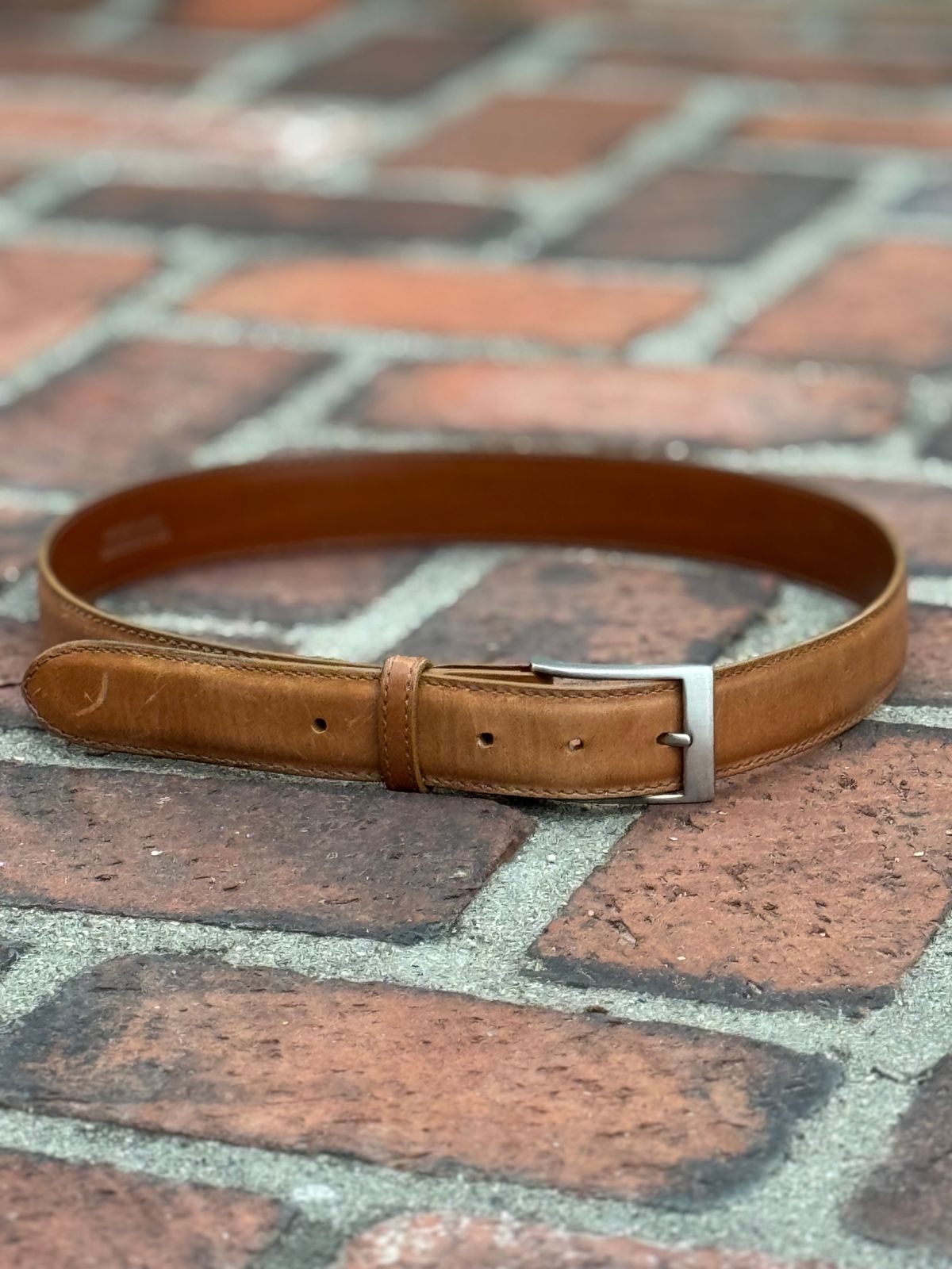 Photo by SierraLizard on November 30, 2025 of the Guarded Goods Guardian Belt in Maryam Natural Horsebutt.