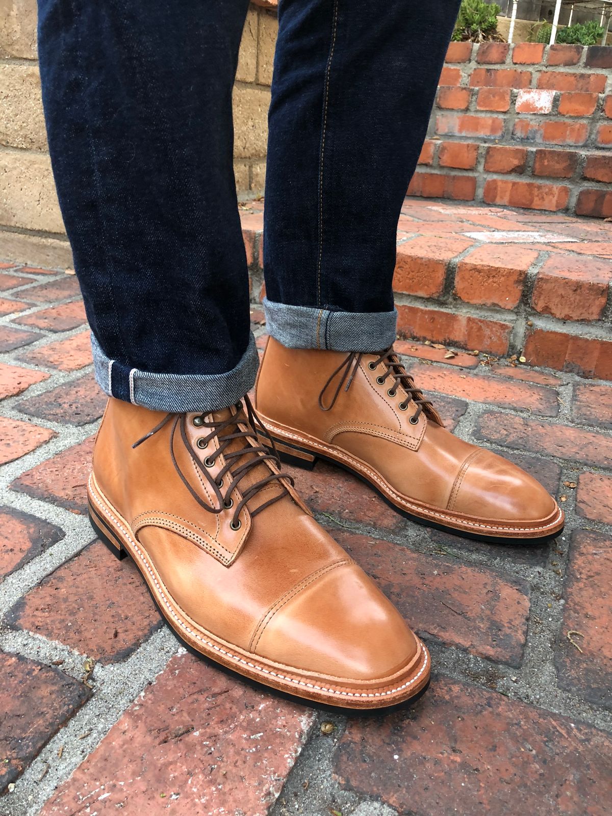 Photo by SierraLizard on November 1, 2022 of the Oak Street Bootmakers Lakeshore Boot in Maryam Natural Horsebutt.