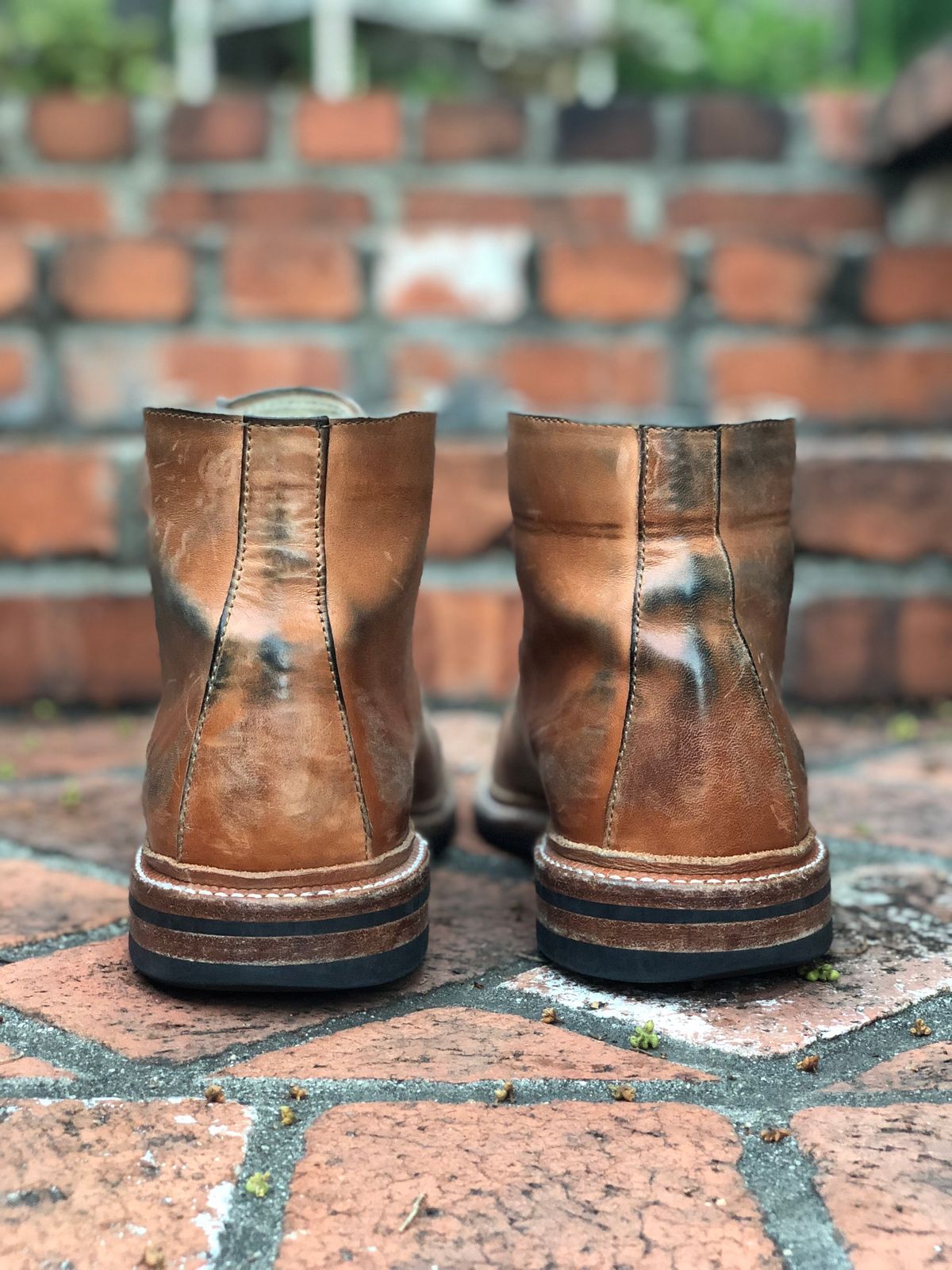 Photo by SierraLizard on February 2, 2023 of the Oak Street Bootmakers Lakeshore Boot in Maryam Natural Horsebutt.