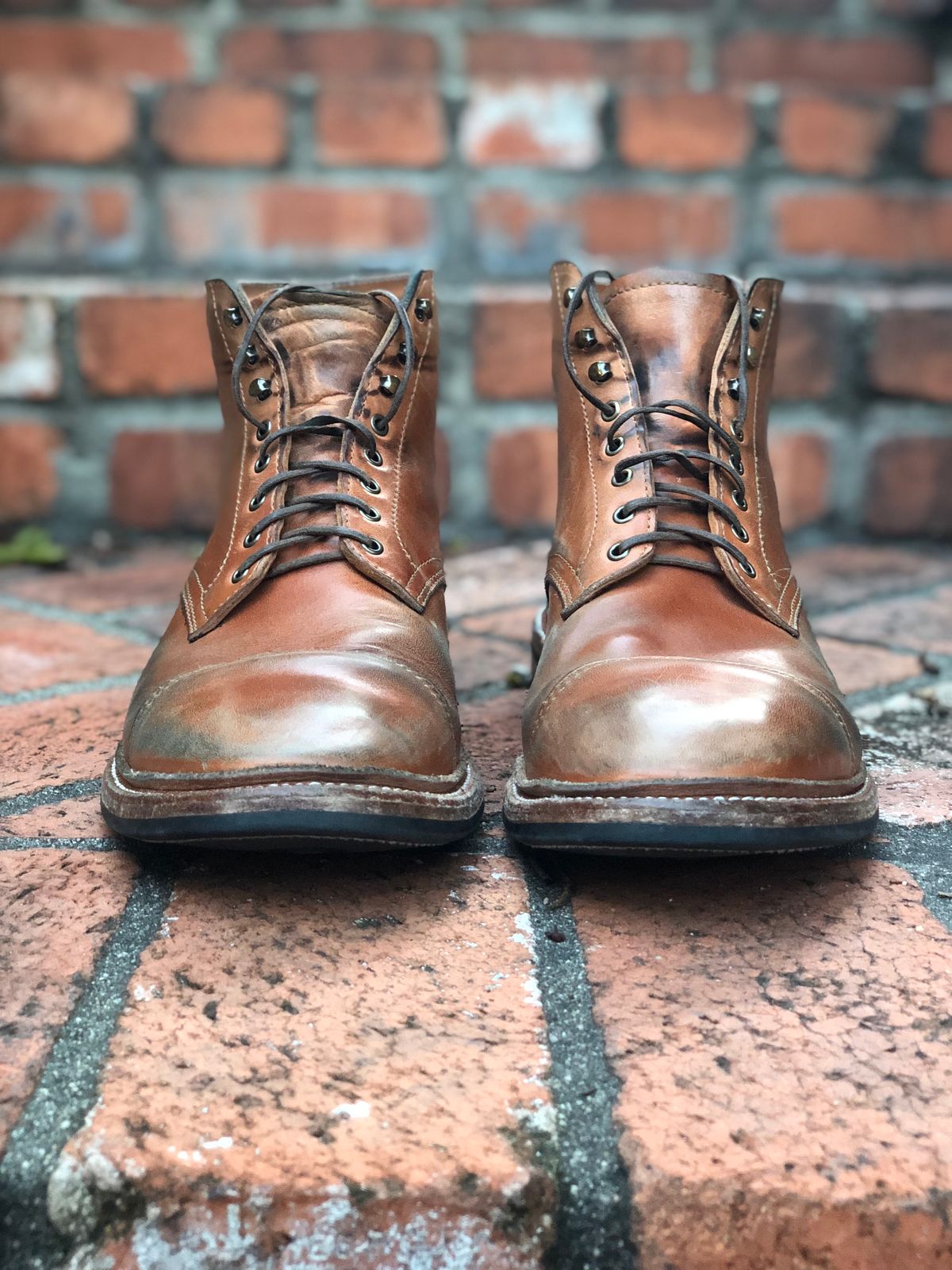 Photo by SierraLizard on April 3, 2023 of the Oak Street Bootmakers Lakeshore Boot in Maryam Natural Horsebutt.