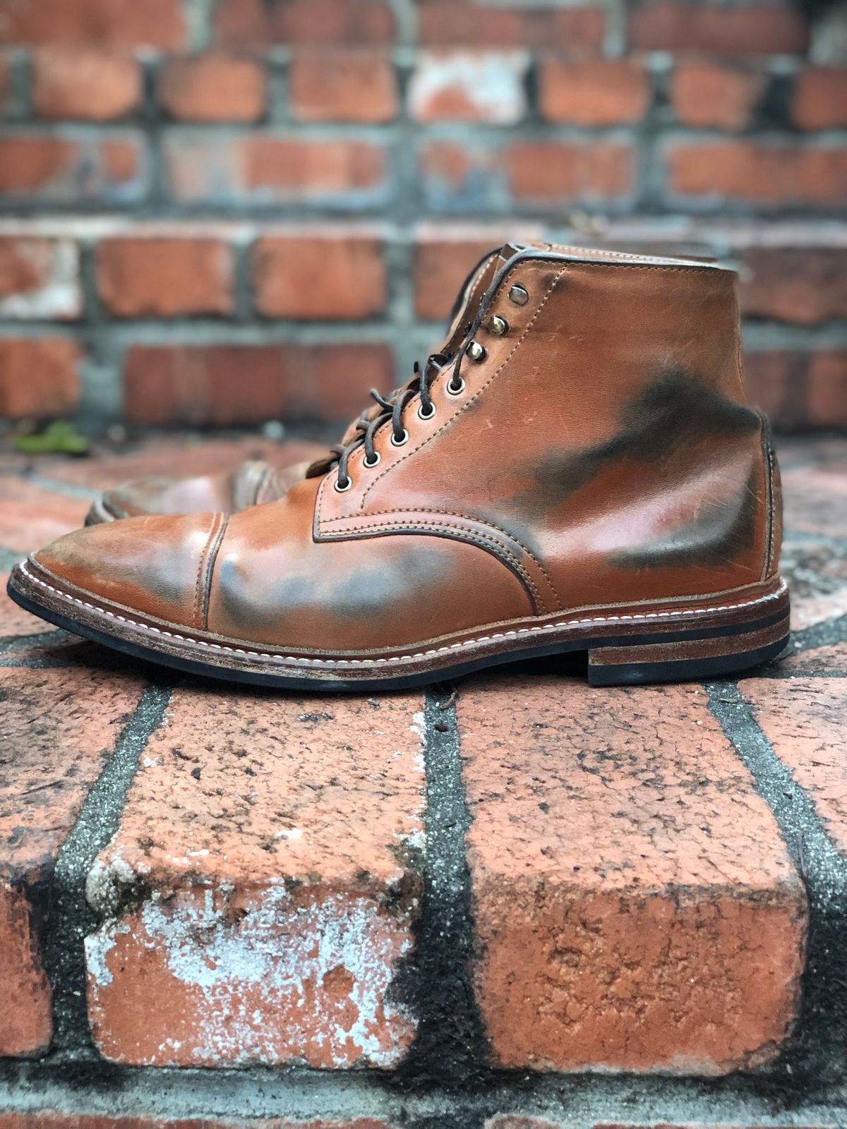 Photo by SierraLizard on April 3, 2023 of the Oak Street Bootmakers Lakeshore Boot in Maryam Natural Horsebutt.