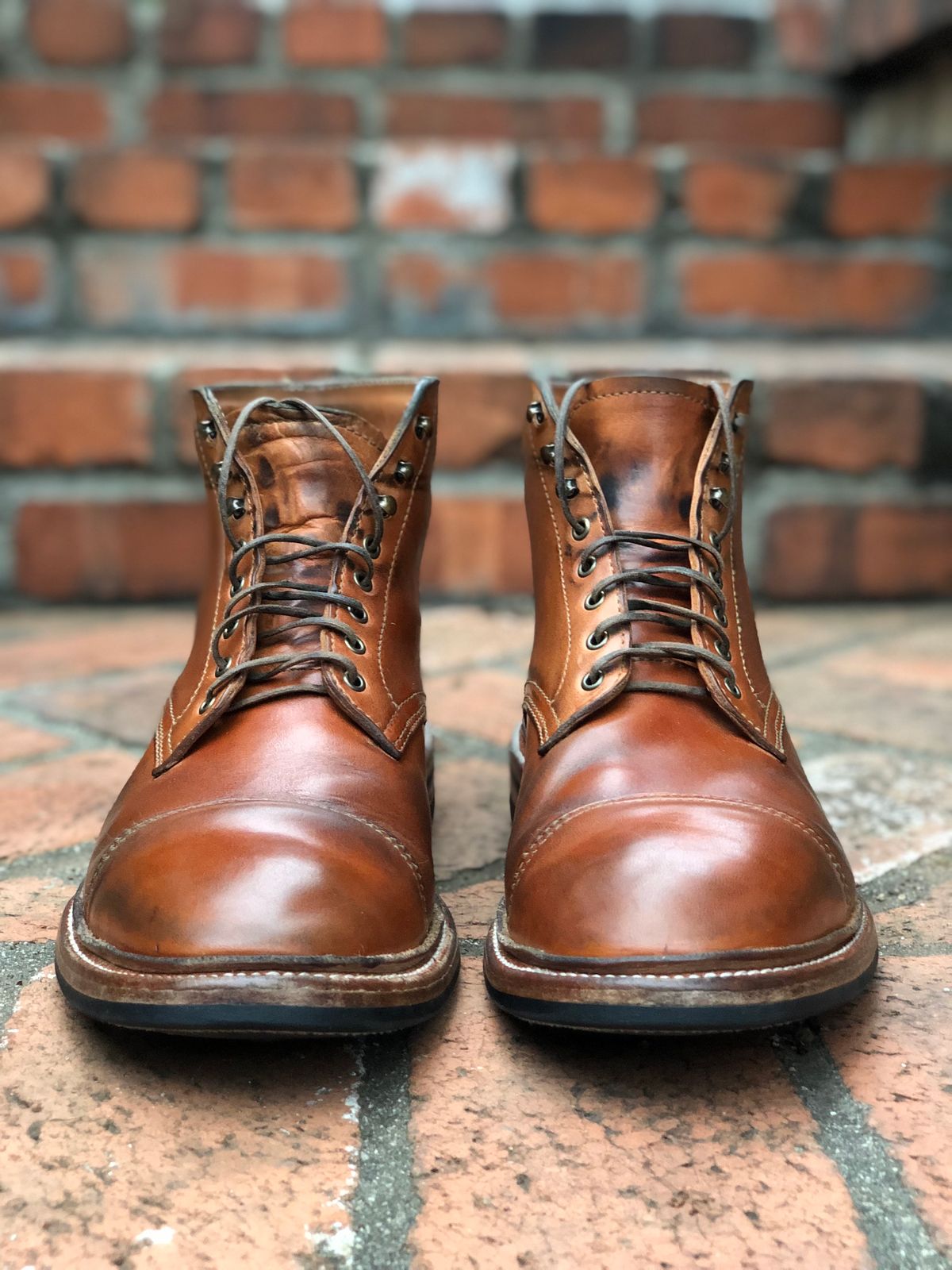 Photo by SierraLizard on May 1, 2023 of the Oak Street Bootmakers Lakeshore Boot in Maryam Natural Horsebutt.