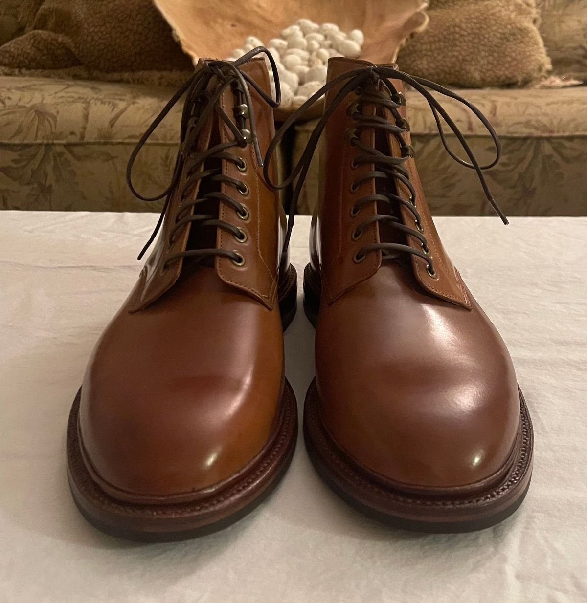 Photo by serviceadvisorwalking on October 1, 2022 of the Grant Stone Edward Boot in Horween Honey Glazed Shell Cordovan.