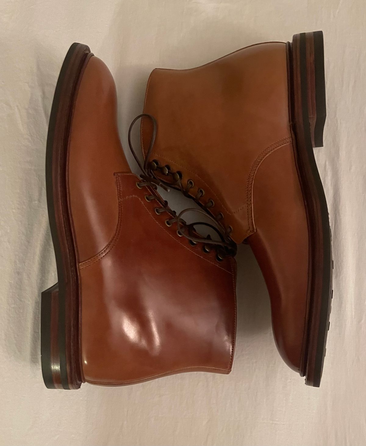 Photo by serviceadvisorwalking on October 1, 2022 of the Grant Stone Edward Boot in Horween Honey Glazed Shell Cordovan.