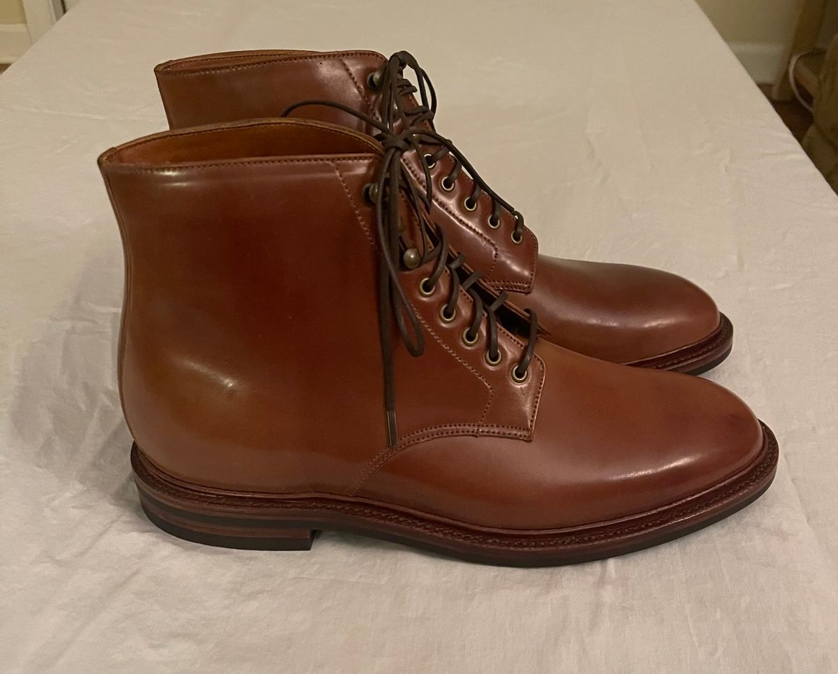 Photo by serviceadvisorwalking on October 1, 2022 of the Grant Stone Edward Boot in Horween Honey Glazed Shell Cordovan.