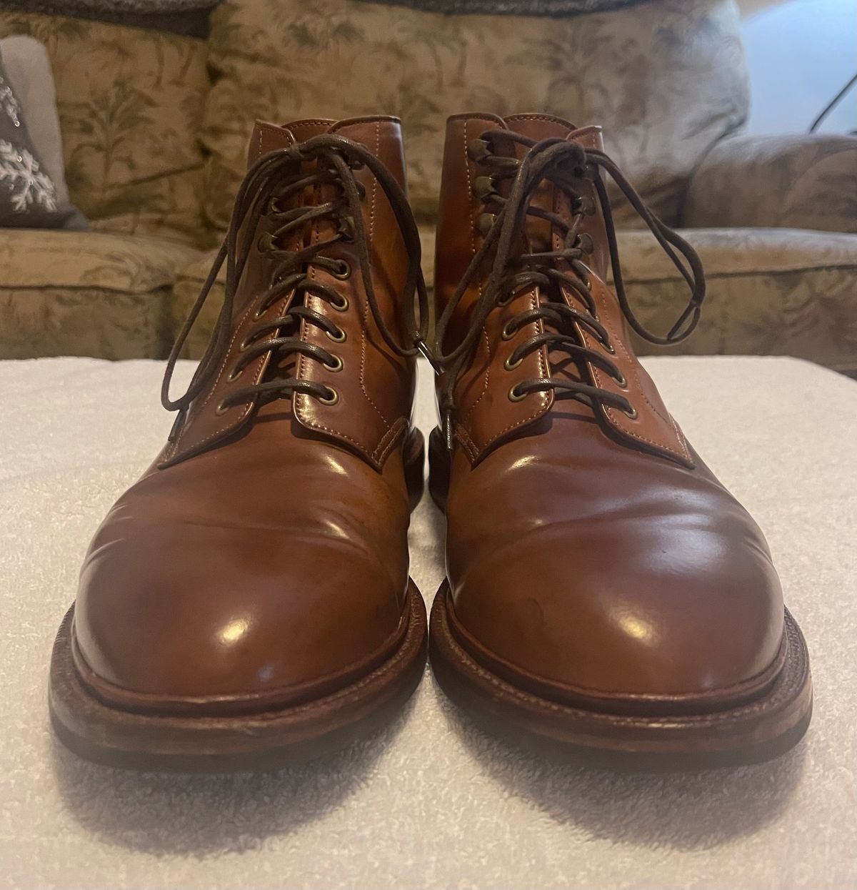 Photo by serviceadvisorwalking on November 1, 2022 of the Grant Stone Edward Boot in Horween Honey Glazed Shell Cordovan.