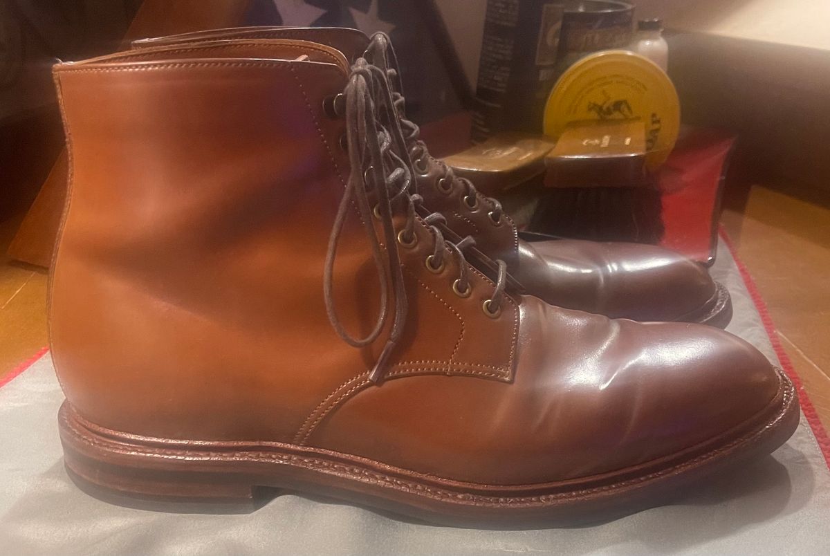 Photo by serviceadvisorwalking on December 2, 2022 of the Grant Stone Edward Boot in Horween Honey Glazed Shell Cordovan.