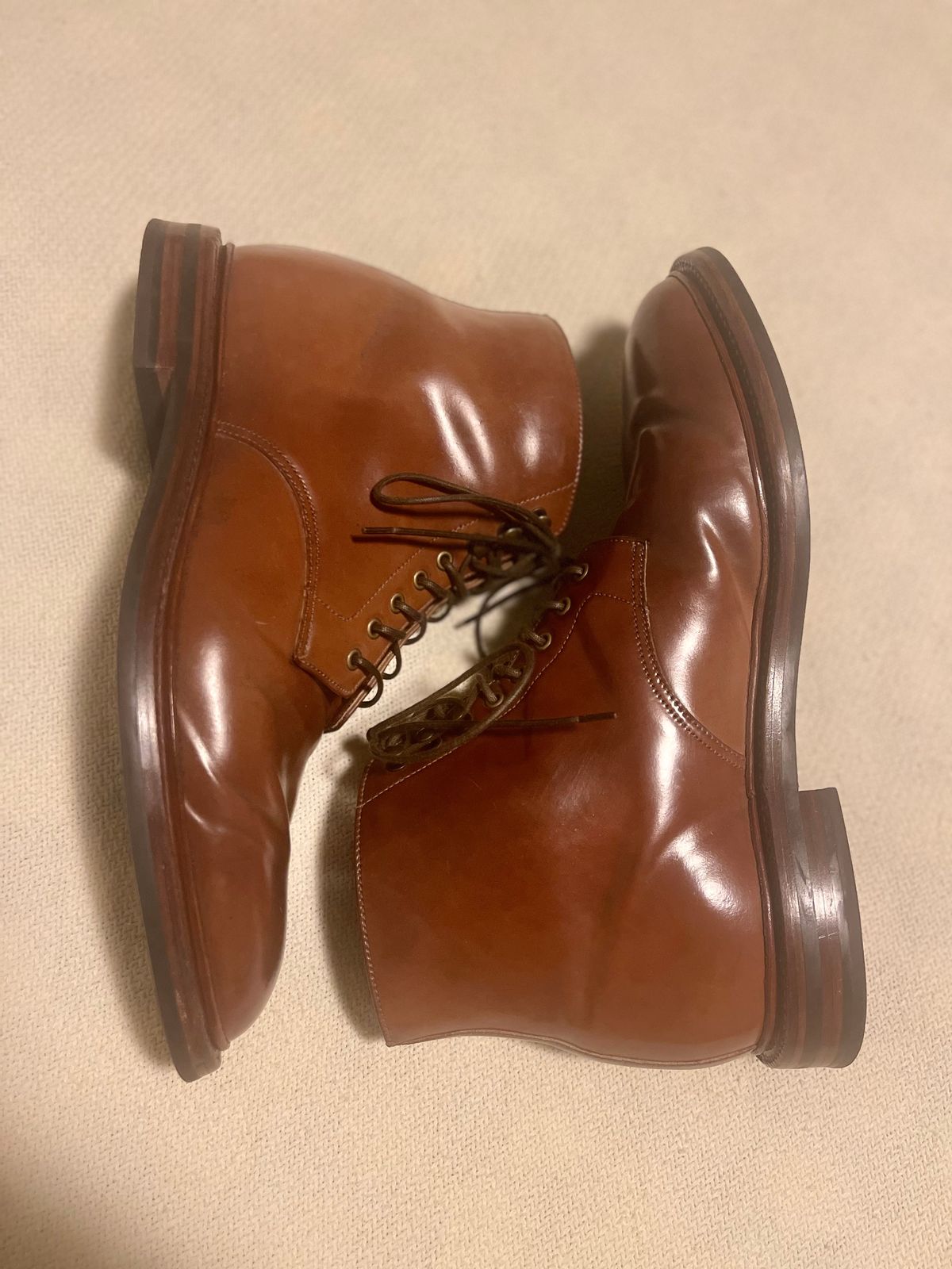 Photo by serviceadvisorwalking on January 5, 2023 of the Grant Stone Edward Boot in Horween Honey Glazed Shell Cordovan.