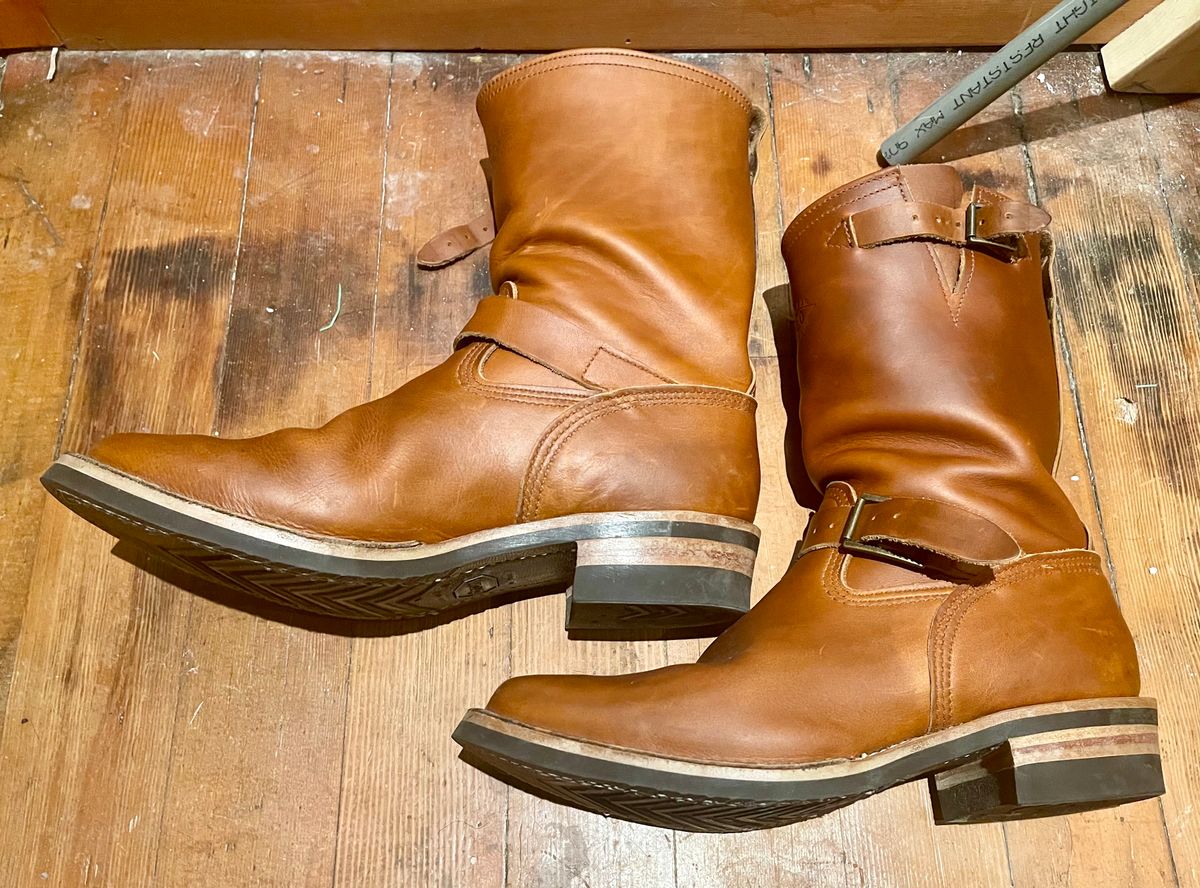 Photo by Eazydoesit on November 30, 2023 of the Wesco Boss Engineer Boot in Seidel British Tan Domain.
