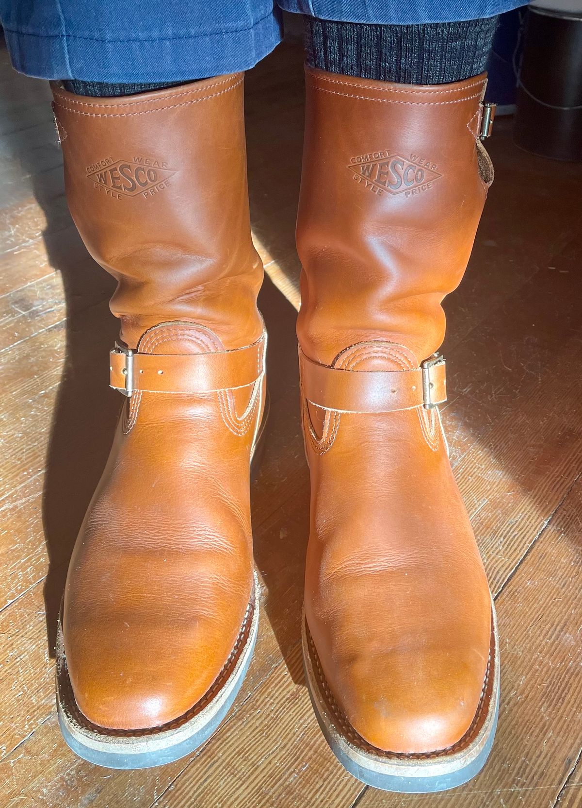 Photo by Eazydoesit on December 28, 2023 of the Wesco Boss Engineer Boot in Seidel British Tan Domain.