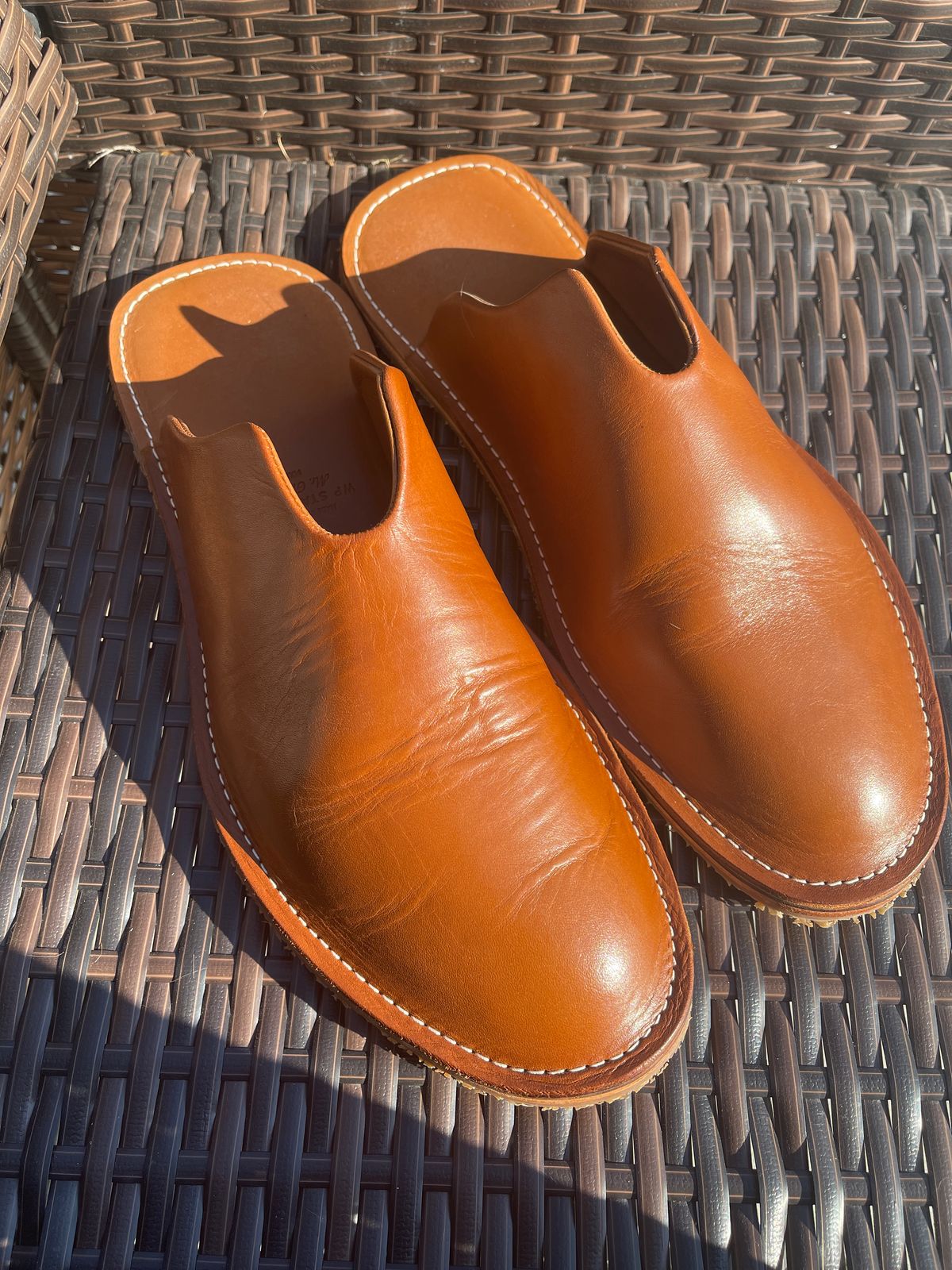 Photo by Eazydoesit on July 17, 2023 of the WP Standard Mr. Grumpy Leather Slippers in Unknown Material.