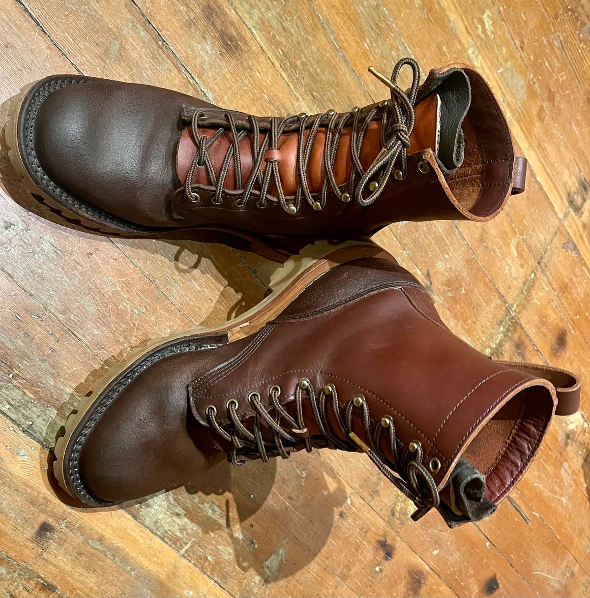 Photo by Eazydoesit on October 5, 2023 of the JK Boots O.T. in Seidel Redwood Oil Tan Roughout.