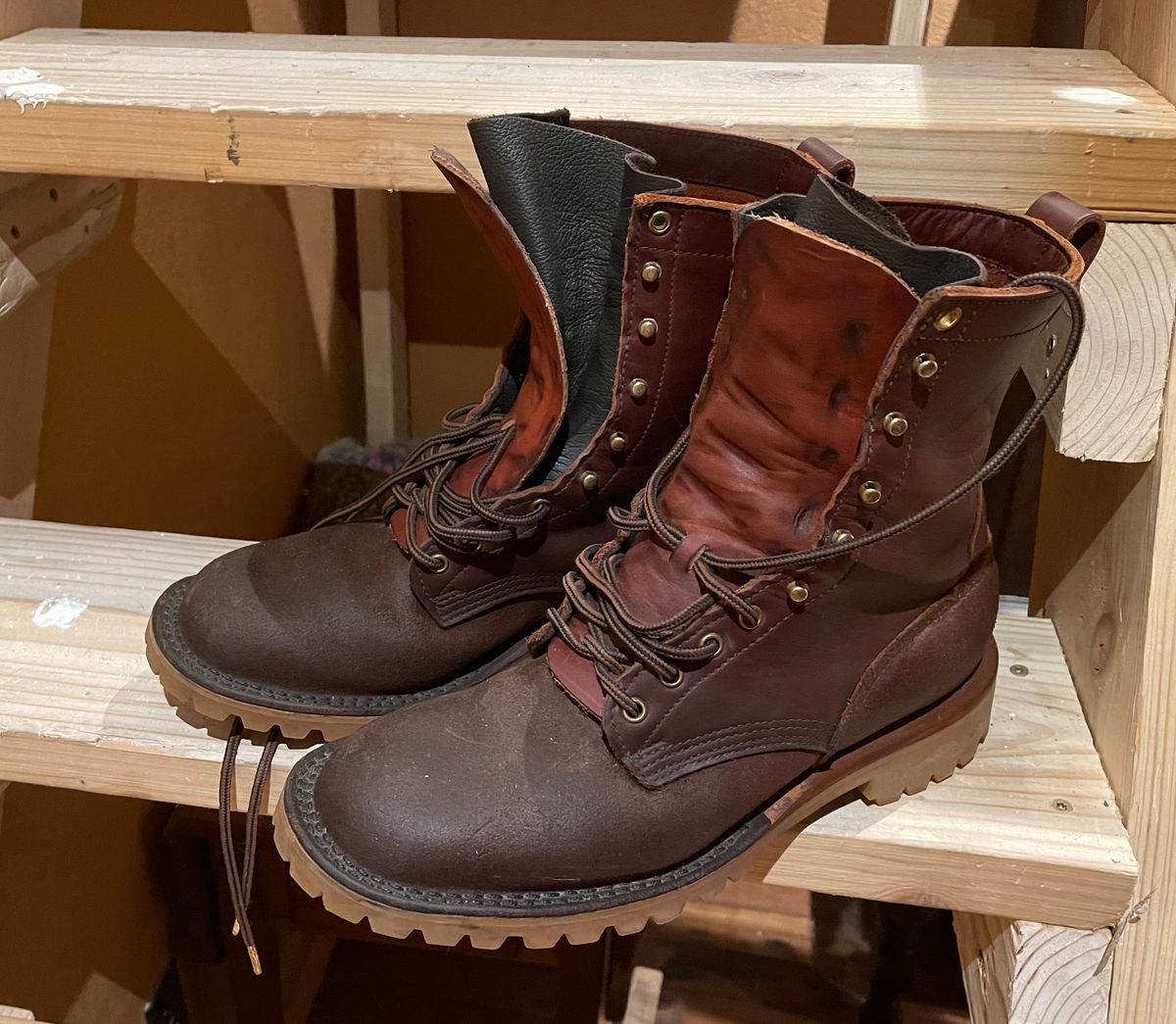 Photo by Eazydoesit on October 16, 2023 of the JK Boots O.T. in Seidel Redwood Oil Tan Roughout.