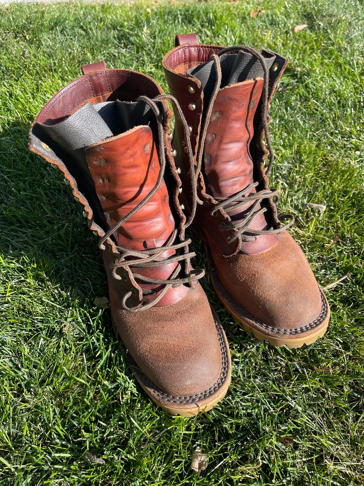 Photo by Eazydoesit on October 16, 2024 of the JK Boots O.T. in Seidel Redwood Oil Tan Roughout.
