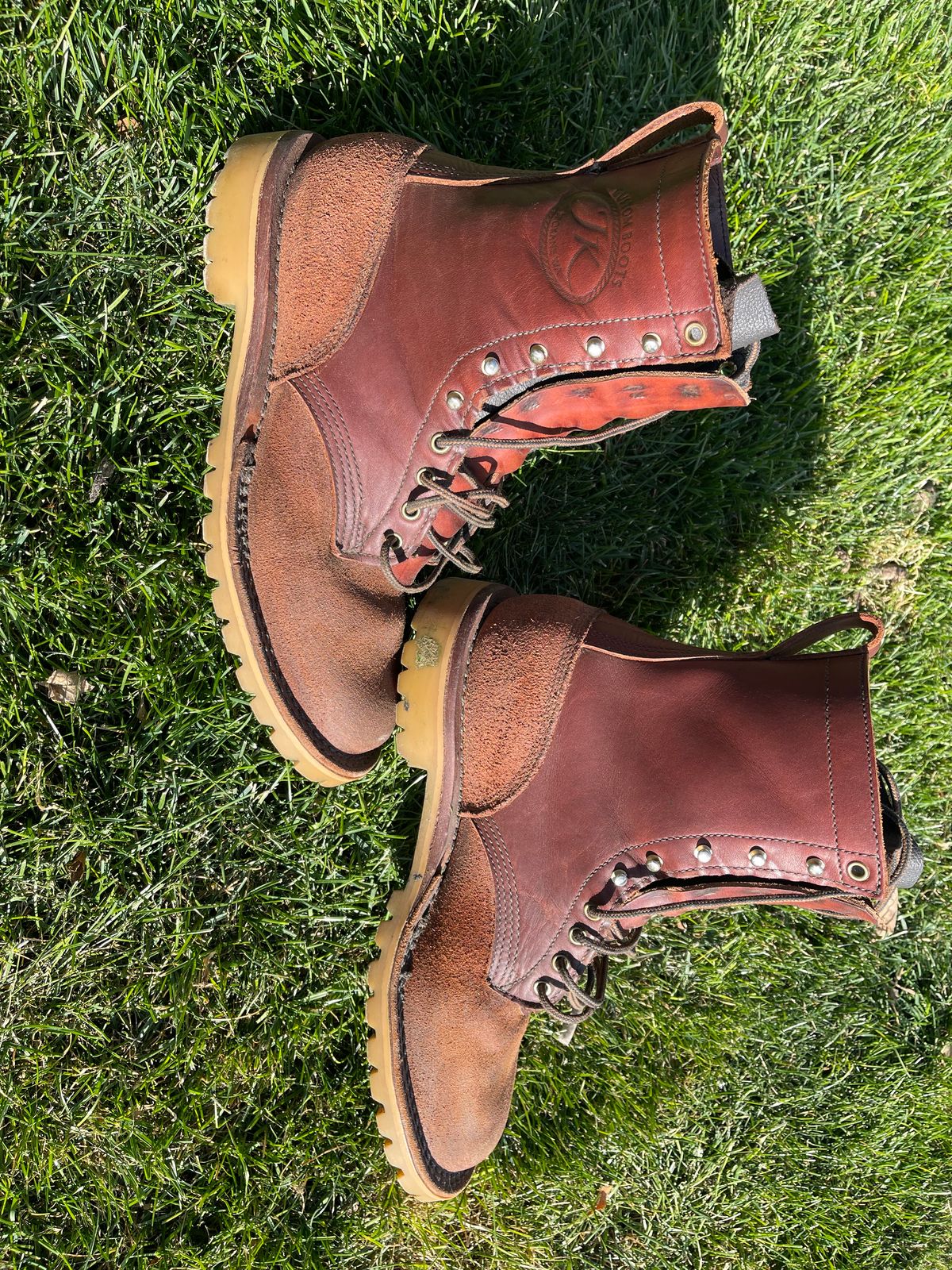 Photo by Eazydoesit on October 16, 2024 of the JK Boots O.T. in Seidel Redwood Oil Tan Roughout.
