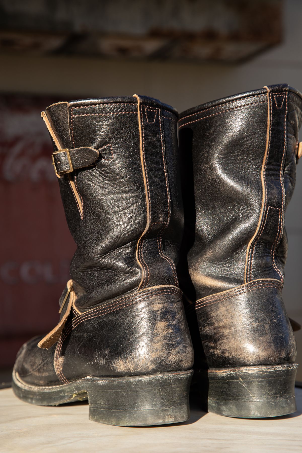 Photo by melquiades on January 2, 2024 of the John Lofgren Wabash Engineer Boots in Shinki Black Teacore Horsebutt.