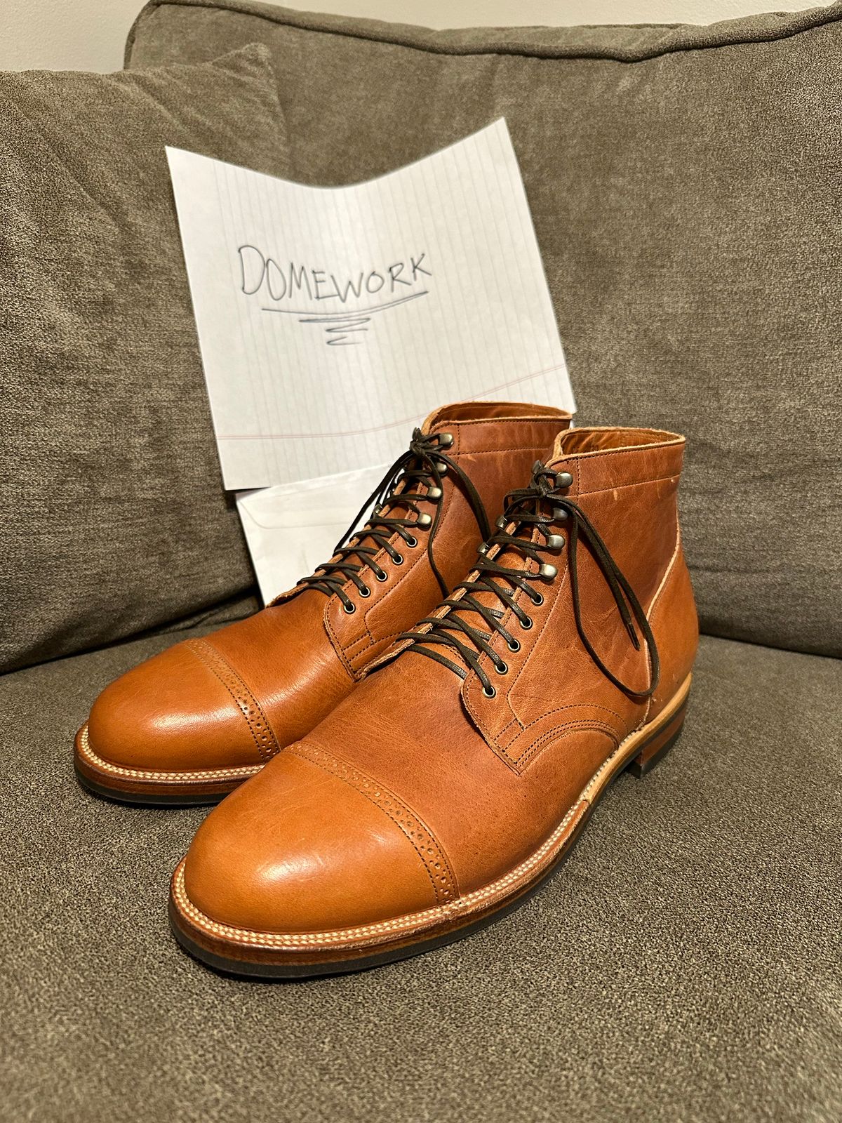 Photo by eddykinz on October 1, 2022 of the Viberg Service Boot BCT in Horween Natural Dublin.