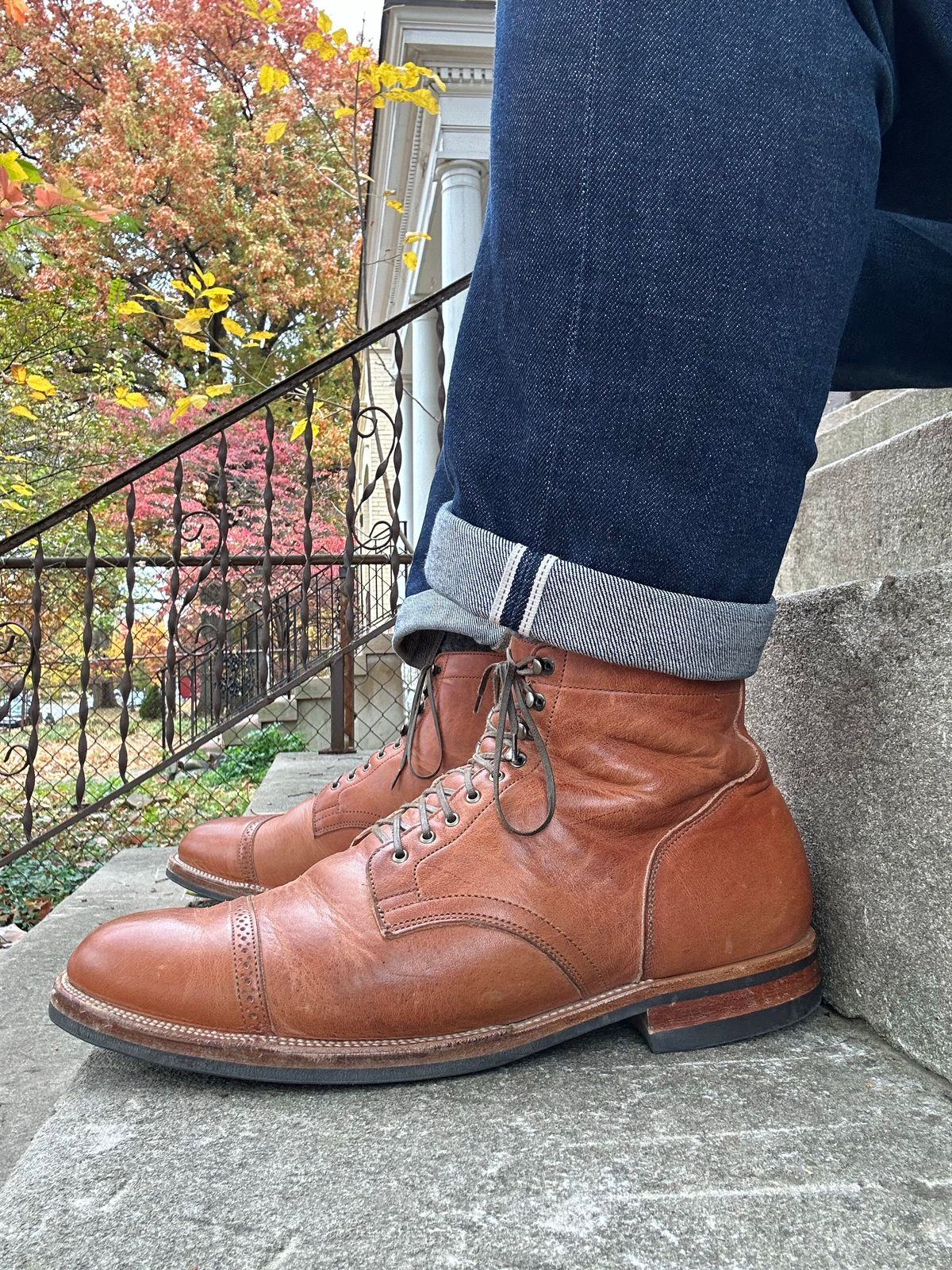 Photo by eddykinz on October 24, 2022 of the Viberg Service Boot BCT in Horween Natural Dublin.