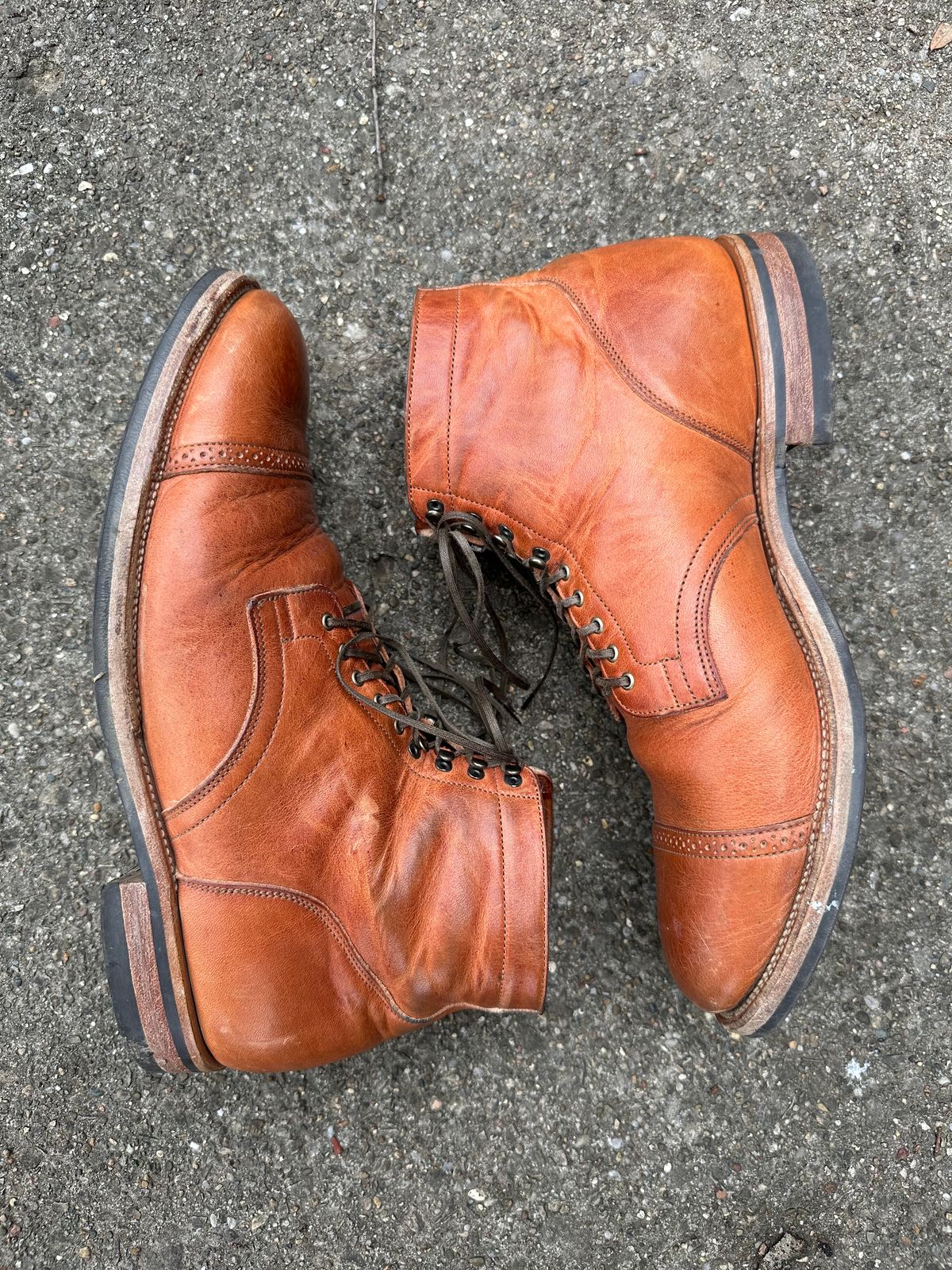 Photo by eddykinz on January 1, 2023 of the Viberg Service Boot BCT in Horween Natural Dublin.