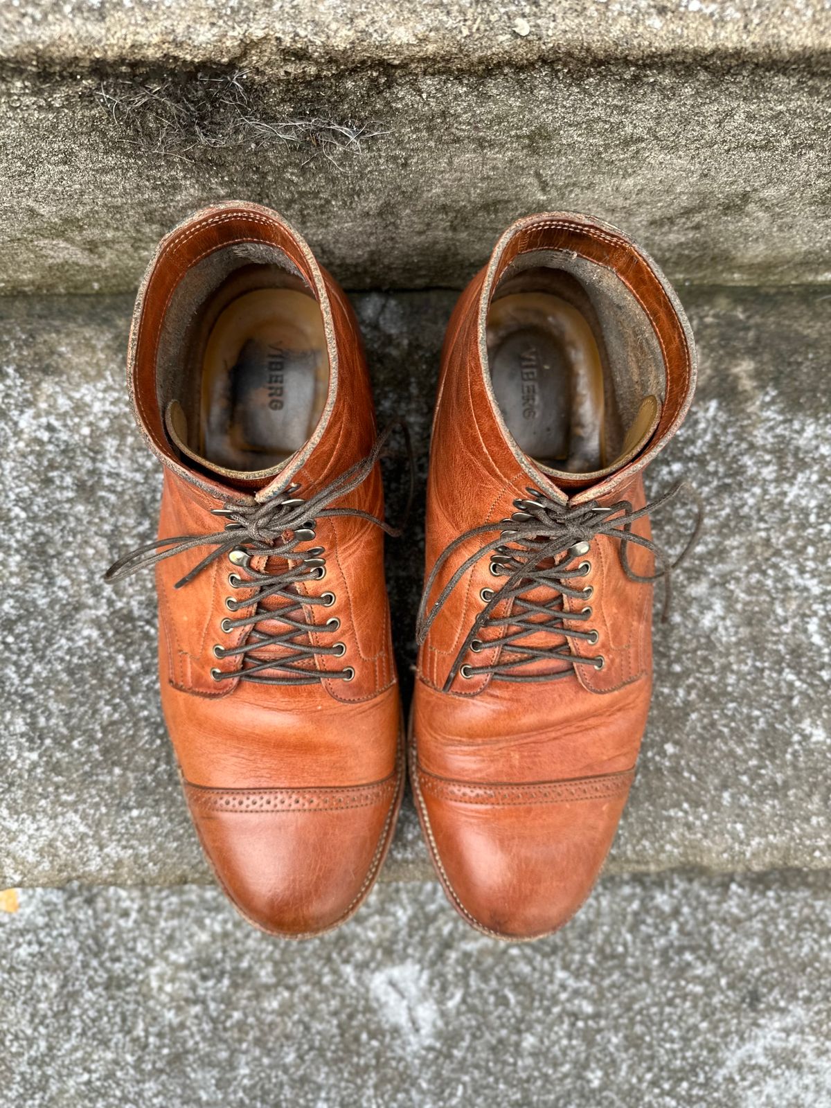 Photo by eddykinz on February 1, 2023 of the Viberg Service Boot BCT in Horween Natural Dublin.