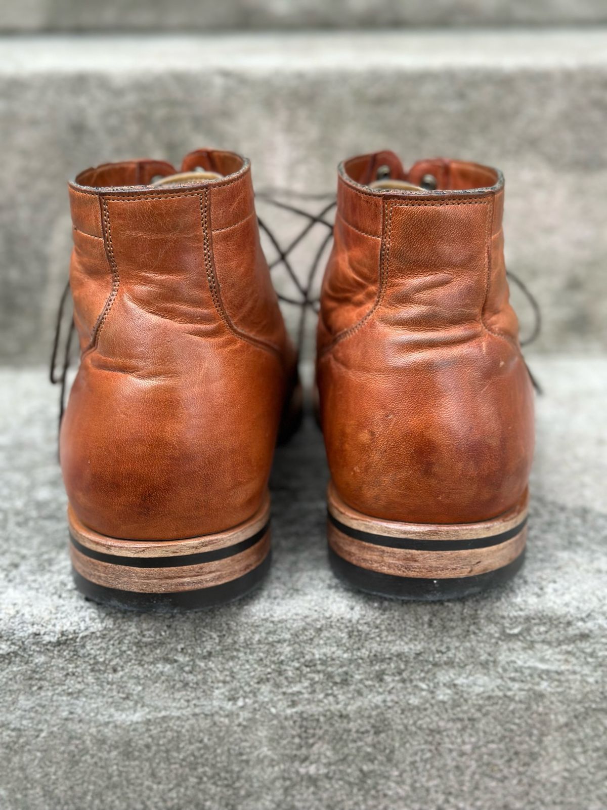 Photo by eddykinz on April 1, 2023 of the Viberg Service Boot BCT in Horween Natural Dublin.