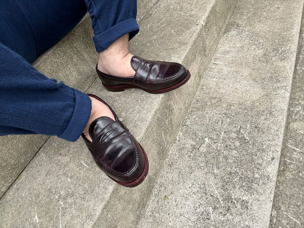 Photo by eddykinz on April 6, 2023 of the Alden Leisure Handsewn Penny Loafer in Horween Color 8 Shell Cordovan.