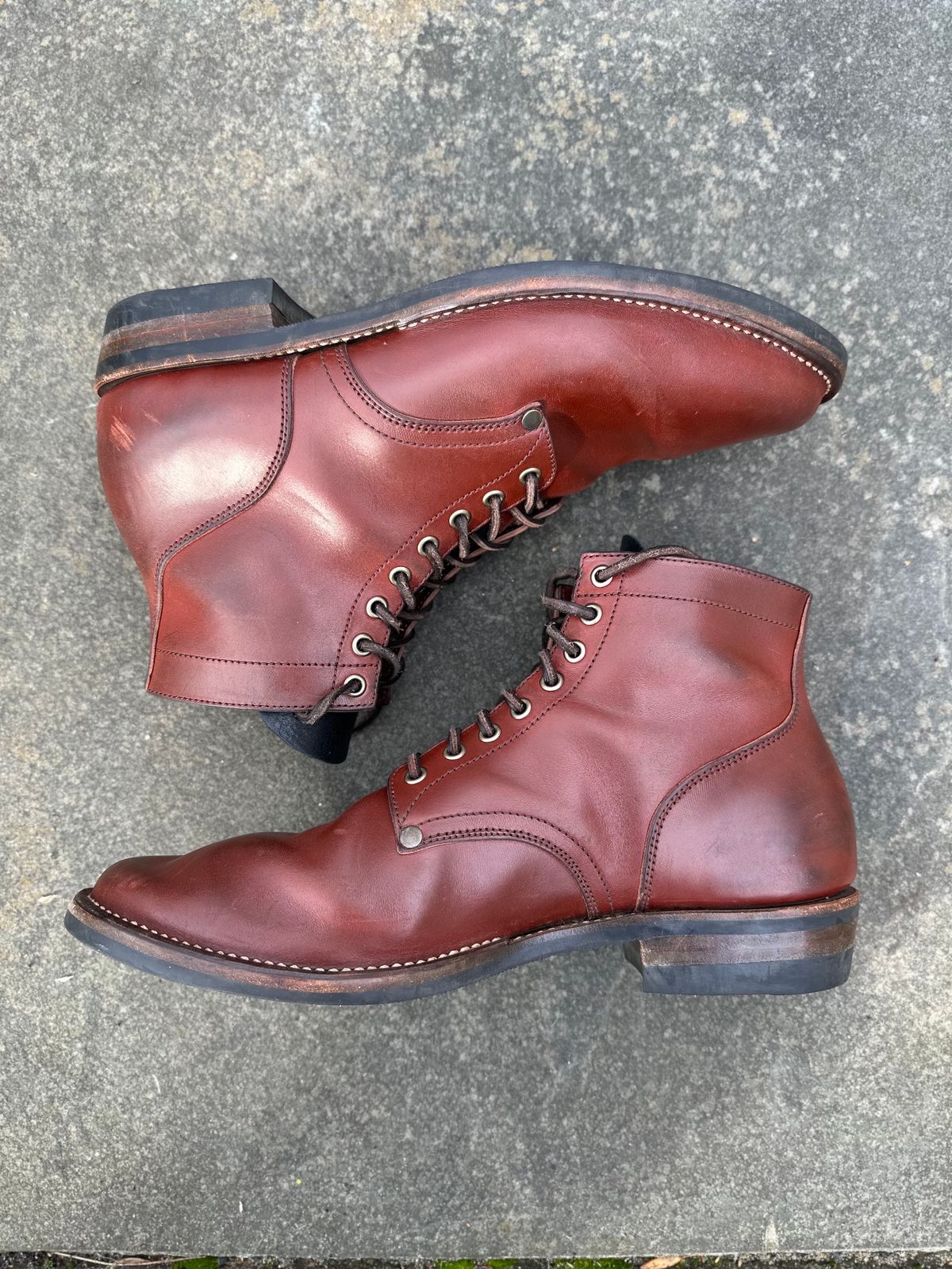 Photo by worra on January 2, 2023 of the NF Bootmaker Milton Boot in Horween Tan Workshoe Butt.