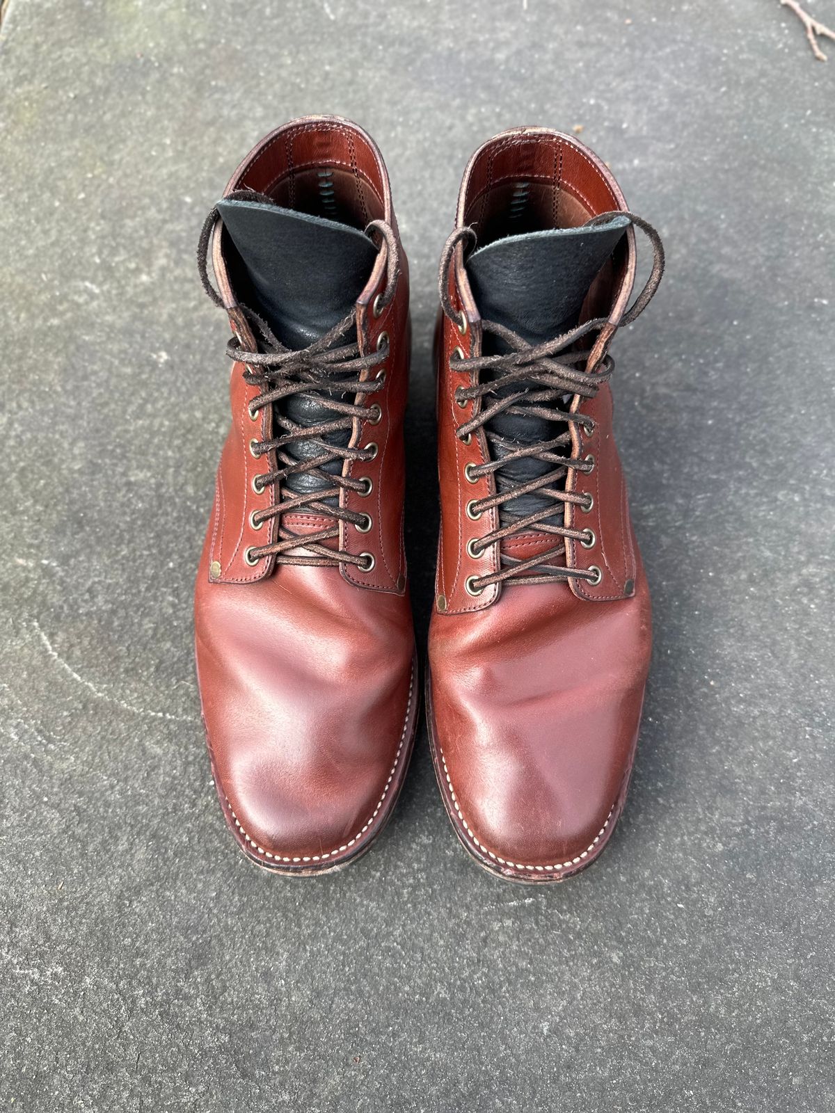 Photo by worra on February 2, 2023 of the NF Bootmaker Milton Boot in Horween Tan Workshoe Butt.