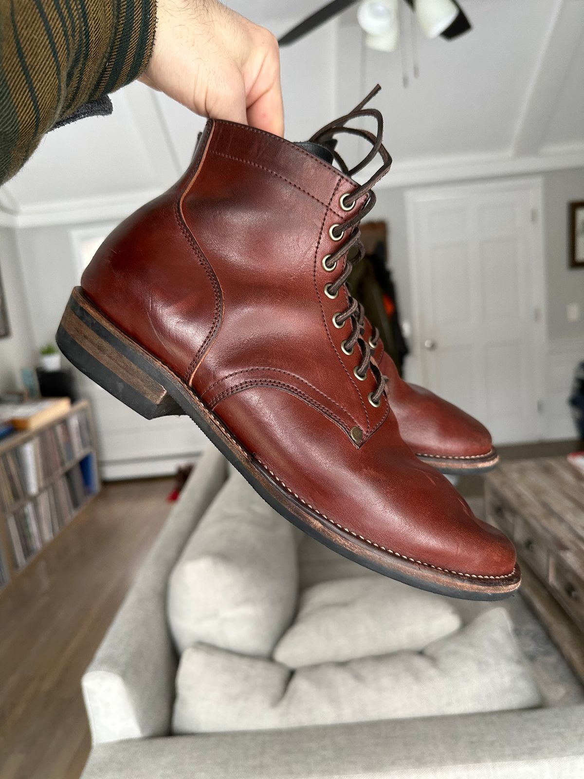 Photo by worra on February 26, 2023 of the NF Bootmaker Milton Boot in Horween Tan Workshoe Butt.