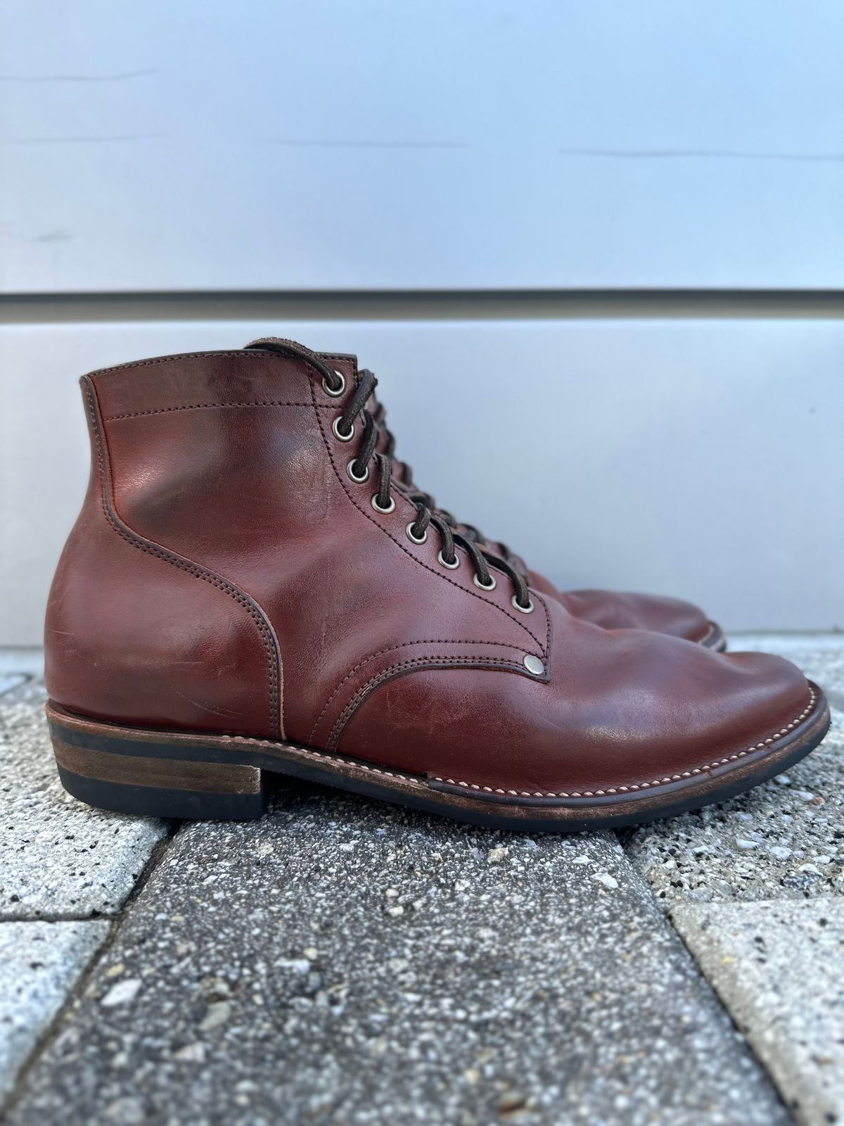 Photo by worra on March 1, 2023 of the NF Bootmaker Milton Boot in Horween Tan Workshoe Butt.