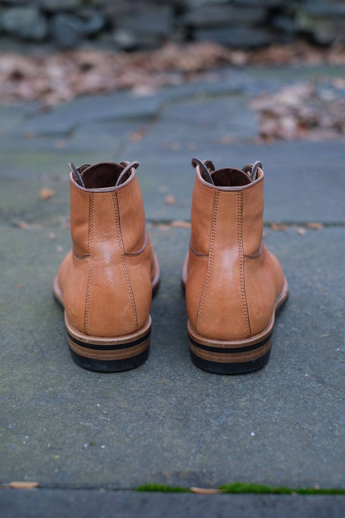 Photo by worra on January 4, 2024 of the Iron Boots x Østmo Type 1 in Maryam Natural Horsehide.