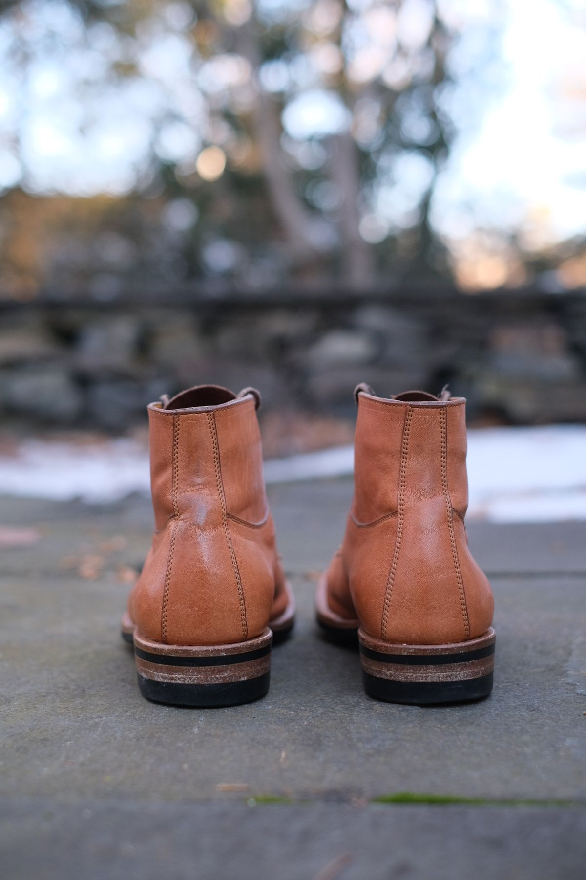 Photo by worra on February 4, 2024 of the Iron Boots x Østmo Type 1 in Maryam Natural Horsehide.