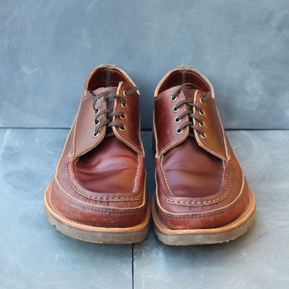 Photo by polishengineering on November 4, 2025 of the Russell Moccasin Co. Fishing Oxford in Seidel British Tan Double Shot.