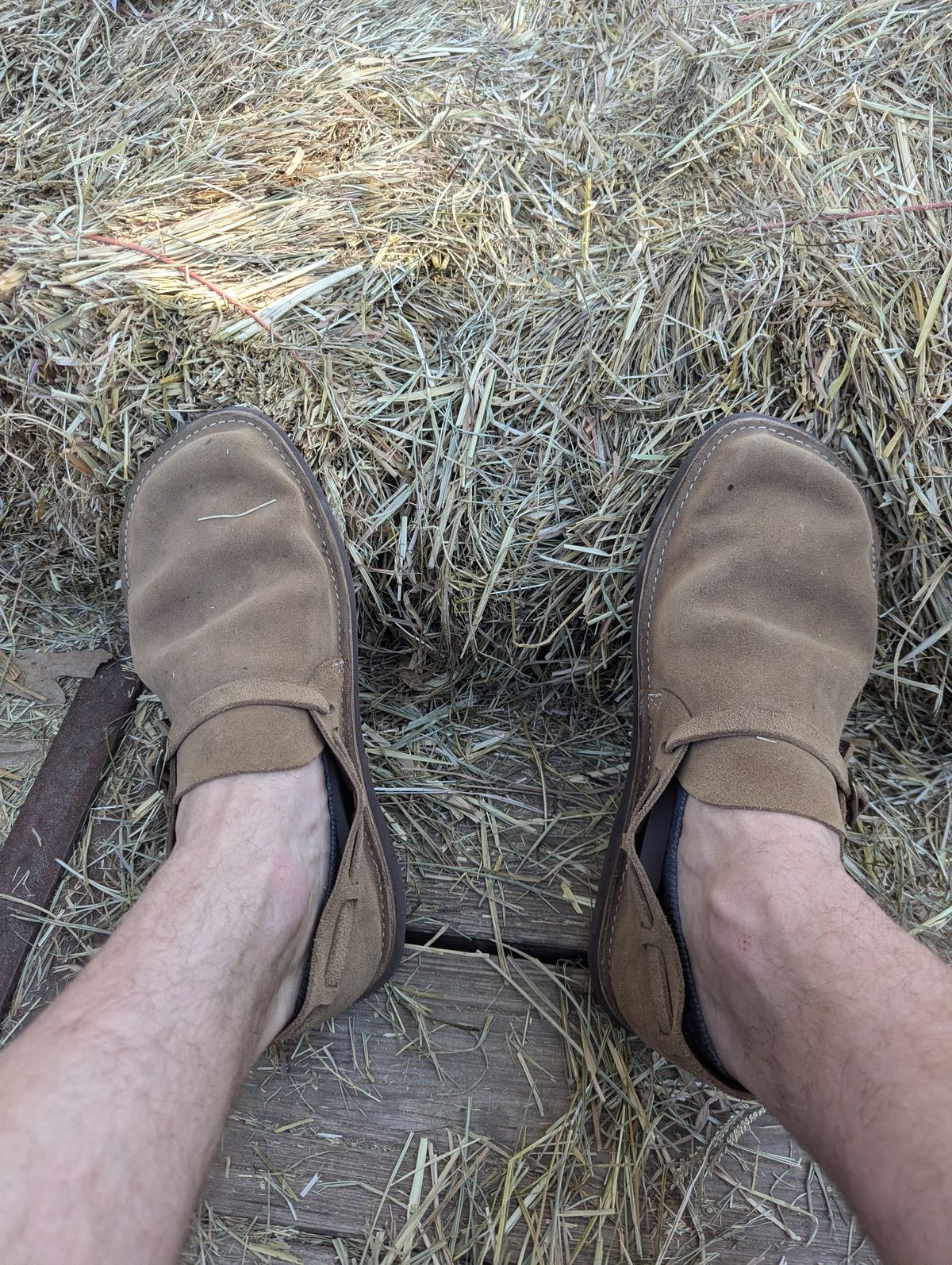 Photo by polishengineering on October 12, 2024 of the Oak Street Bootmakers Country Loafer in Horween Natural Chromexcel Roughout.