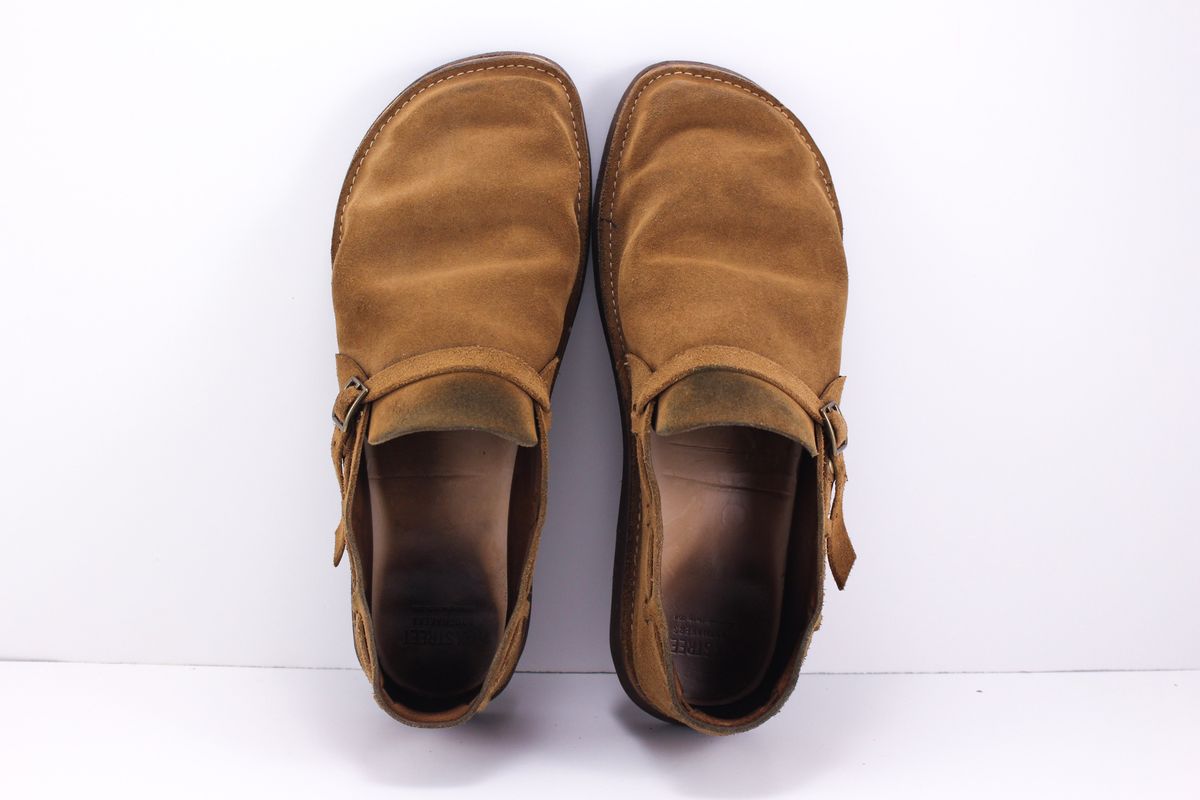 Photo by polishengineering on January 5, 2025 of the Oak Street Bootmakers Country Loafer in Horween Natural Chromexcel Roughout.