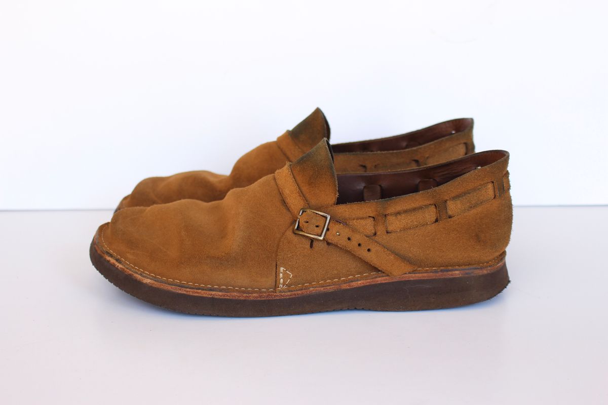 Photo by polishengineering on March 2, 2025 of the Oak Street Bootmakers Country Loafer in Horween Natural Chromexcel Roughout.