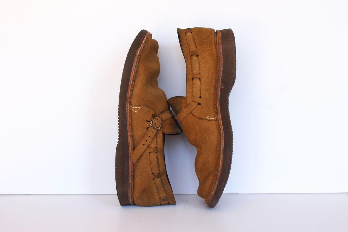 Photo by polishengineering on March 2, 2025 of the Oak Street Bootmakers Country Loafer in Horween Natural Chromexcel Roughout.