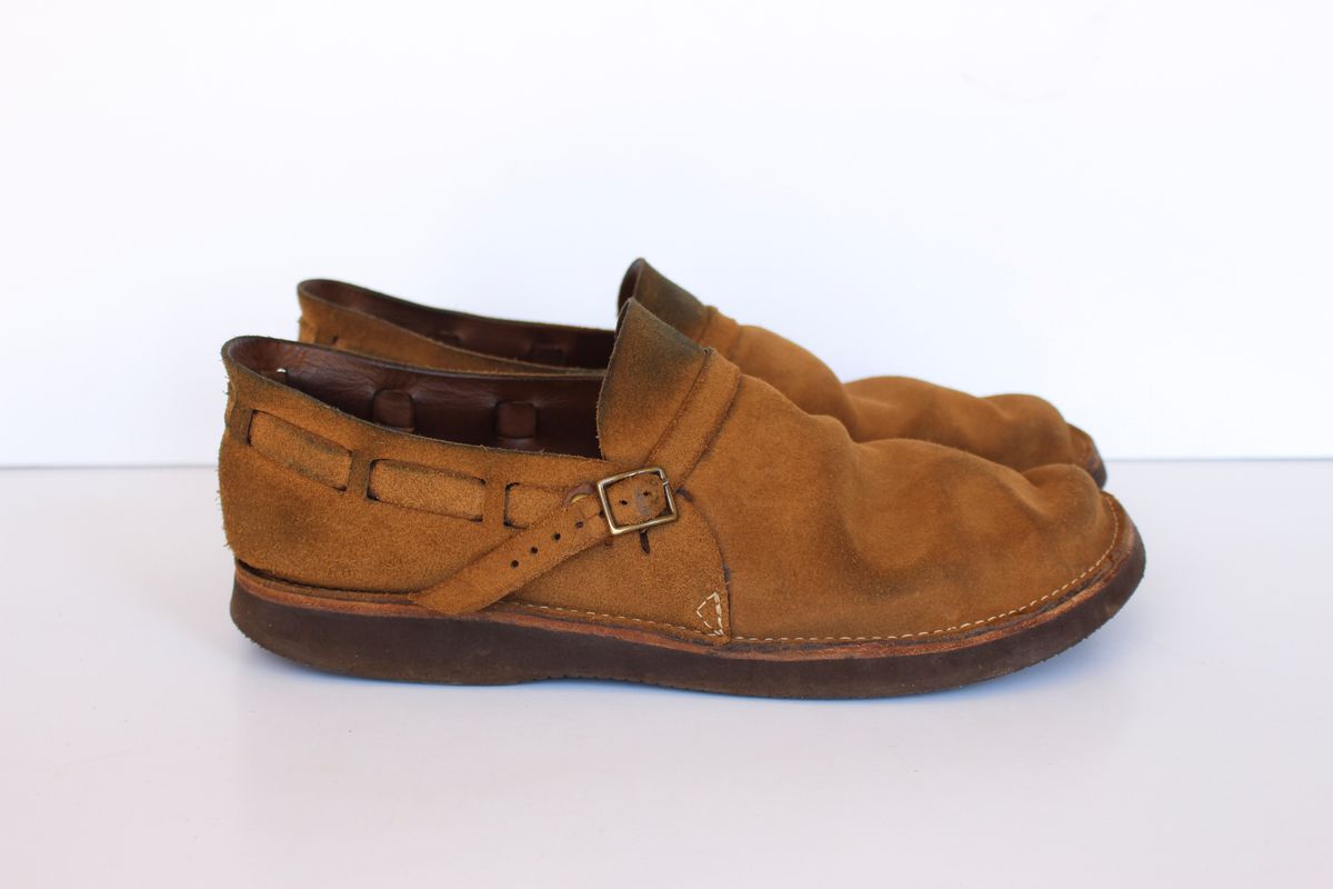 Photo by polishengineering on March 2, 2025 of the Oak Street Bootmakers Country Loafer in Horween Natural Chromexcel Roughout.