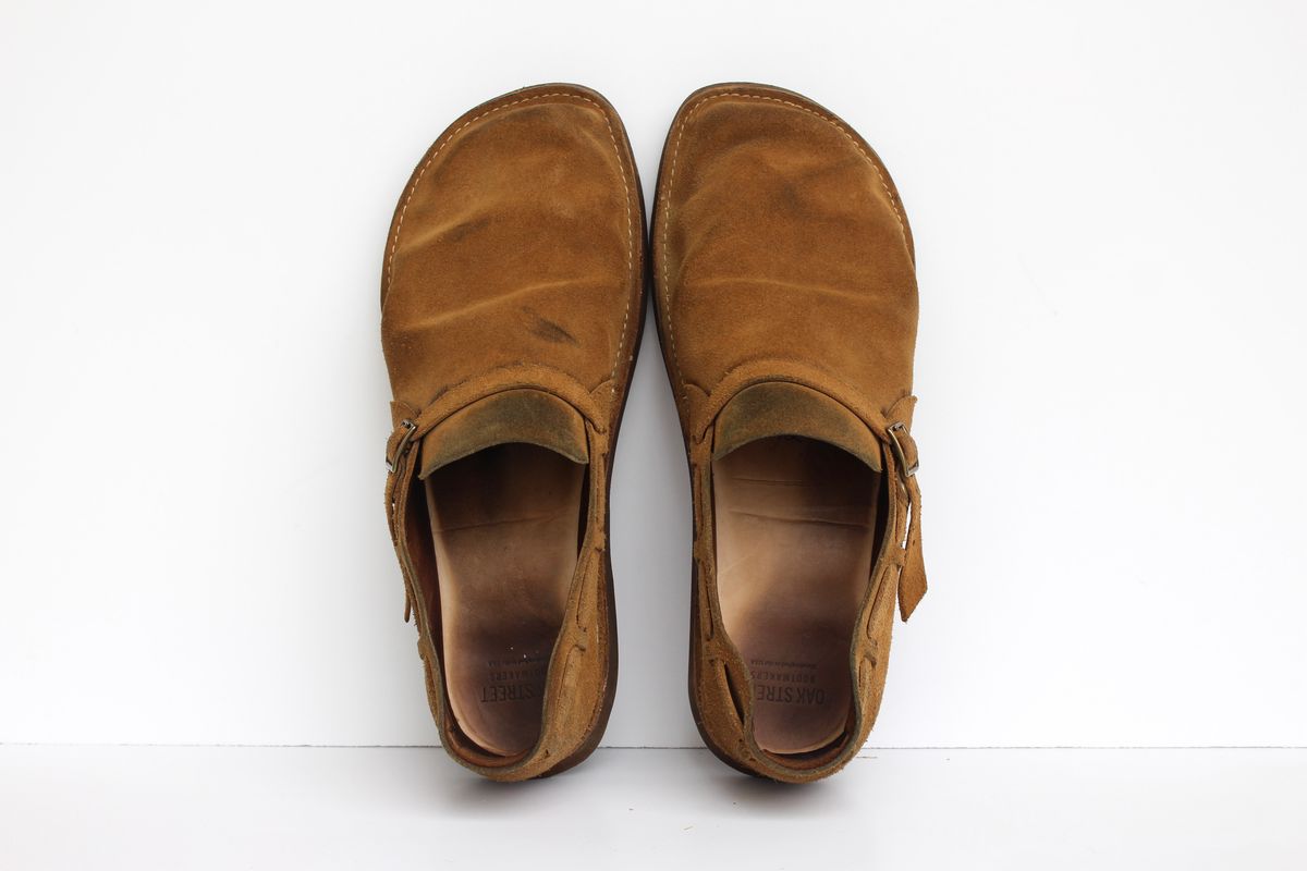 Photo by polishengineering on April 2, 2025 of the Oak Street Bootmakers Country Loafer in Horween Natural Chromexcel Roughout.