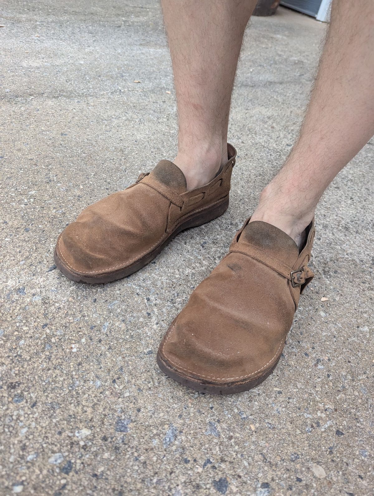 Photo by polishengineering on June 10, 2025 of the Oak Street Bootmakers Country Loafer in Horween Natural Chromexcel Roughout.