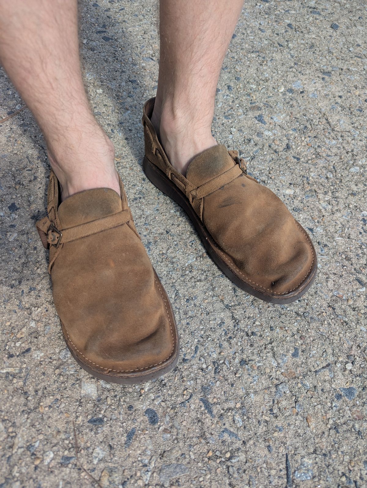 Photo by polishengineering on September 1, 2025 of the Oak Street Bootmakers Country Loafer in Horween Natural Chromexcel Roughout.
